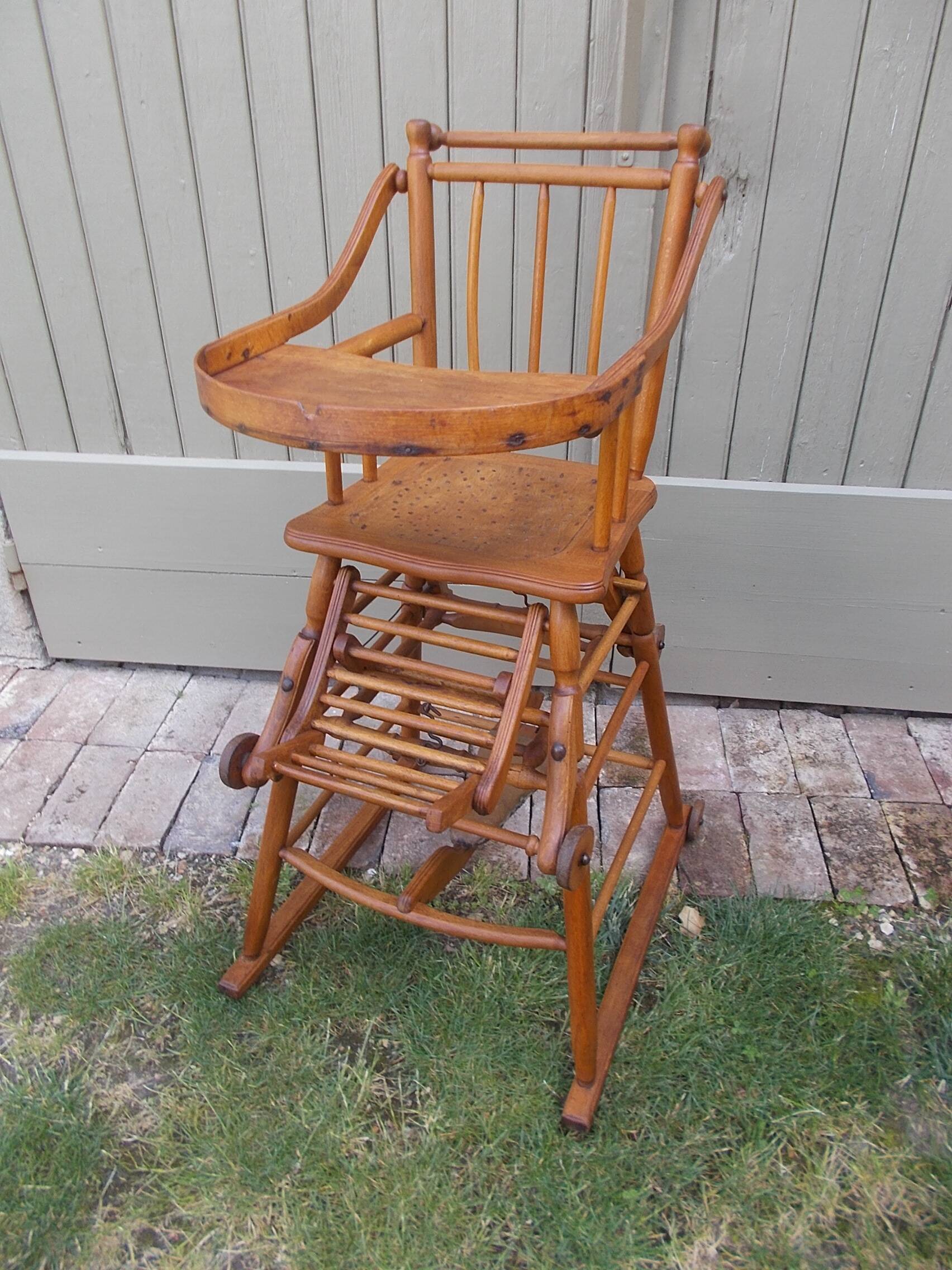 Old Luterma children's high chair