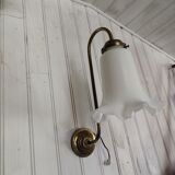Tulip and laton wall lamp