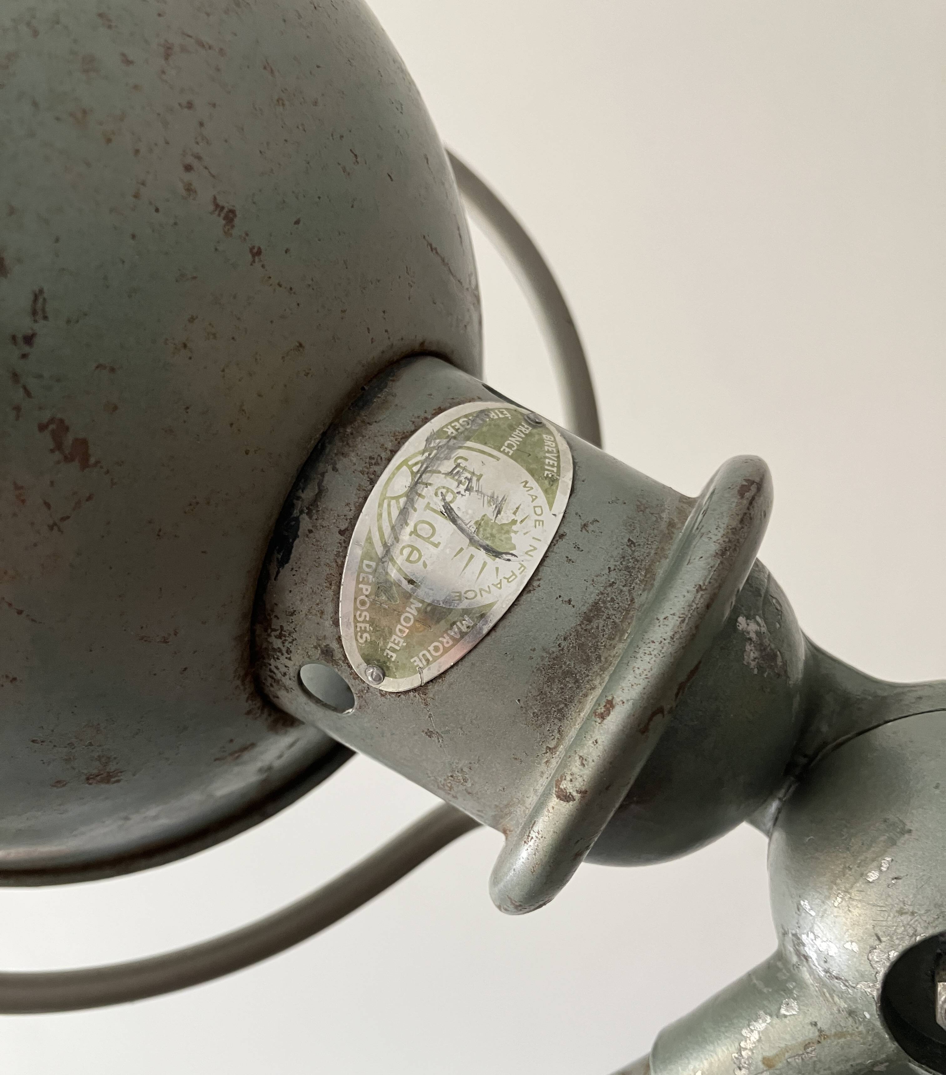 JIELDÉ lamp with 3 arms.