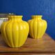 Paire de vase en émail jaune citron