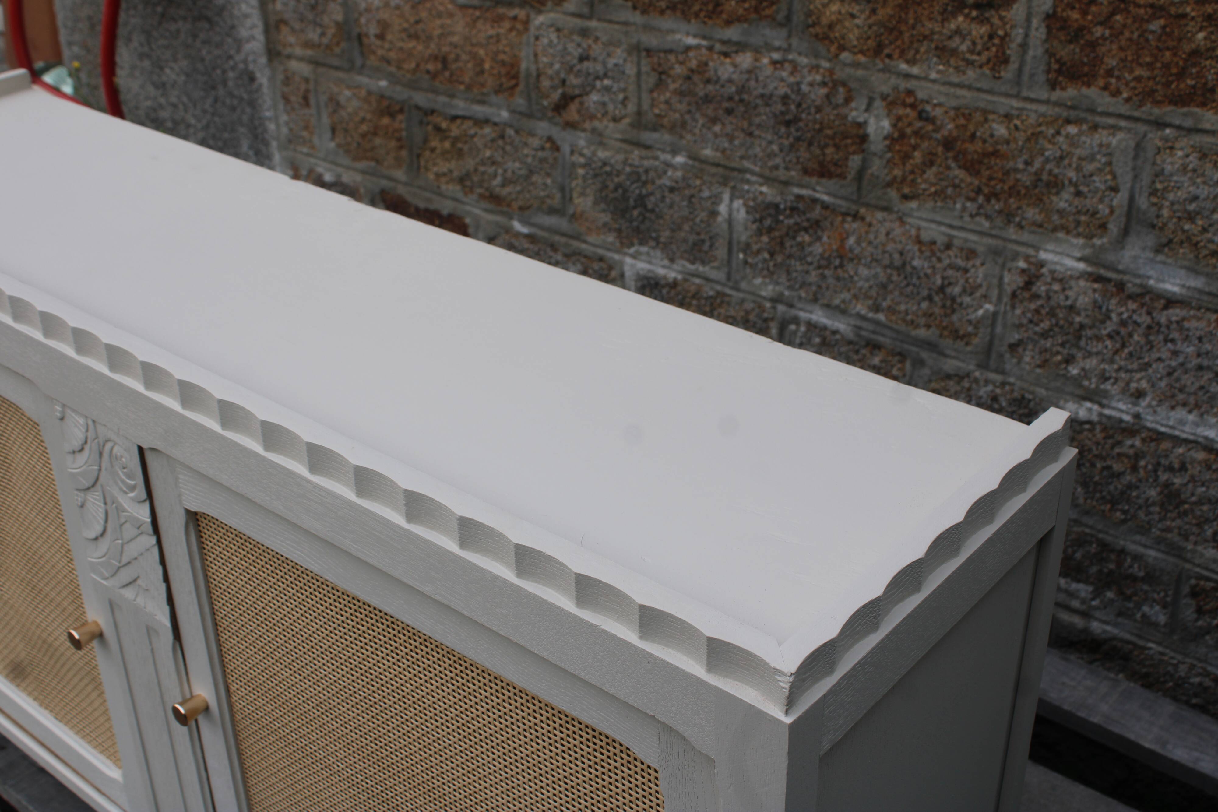 Buffet / enfilade vintage rénové blanc cassé & cannage