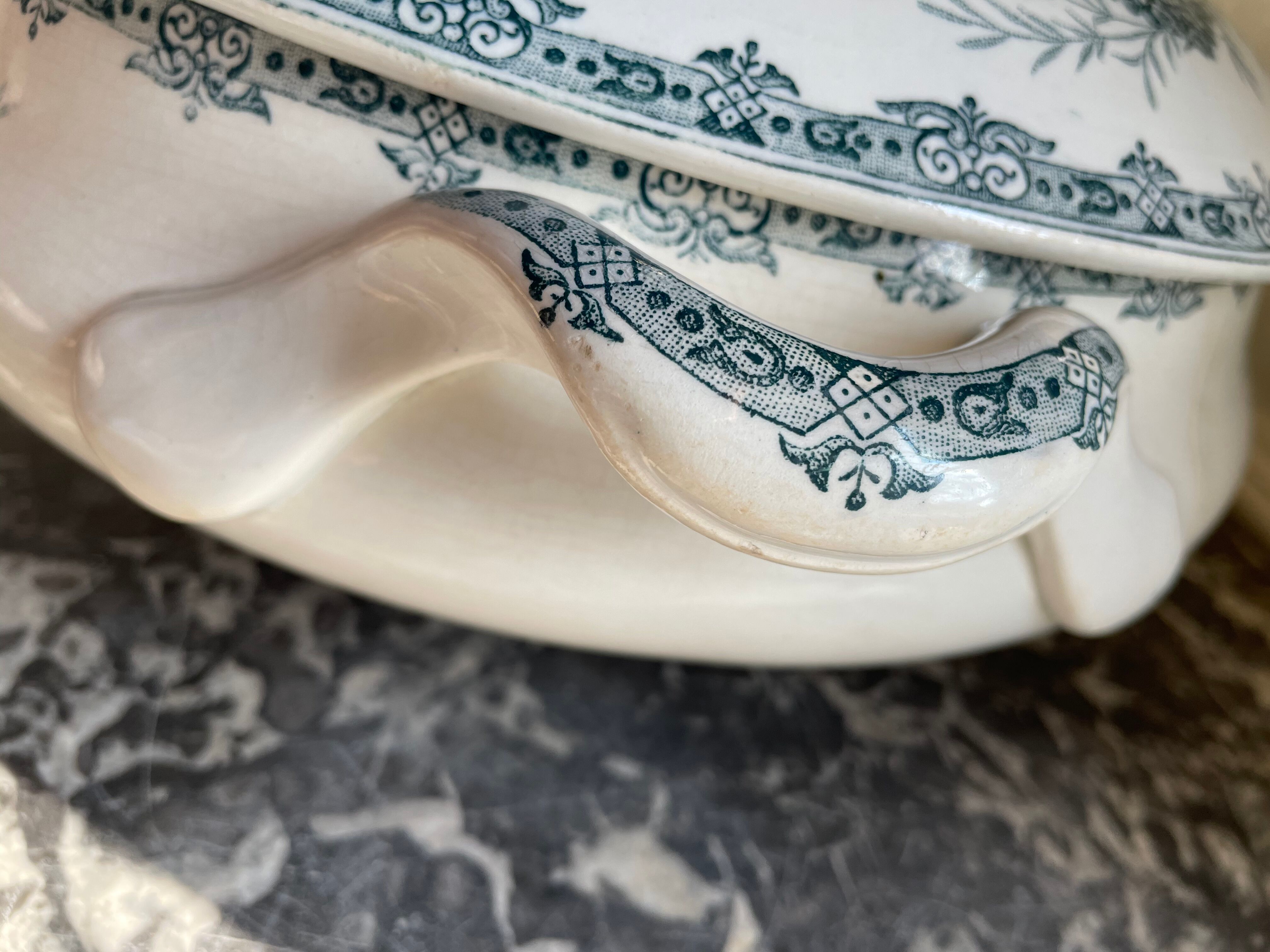 Former St Amand model DAISY soup