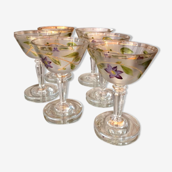 Suite de 6 verres a liqueur ou a goutte en cristal givre a decor floral