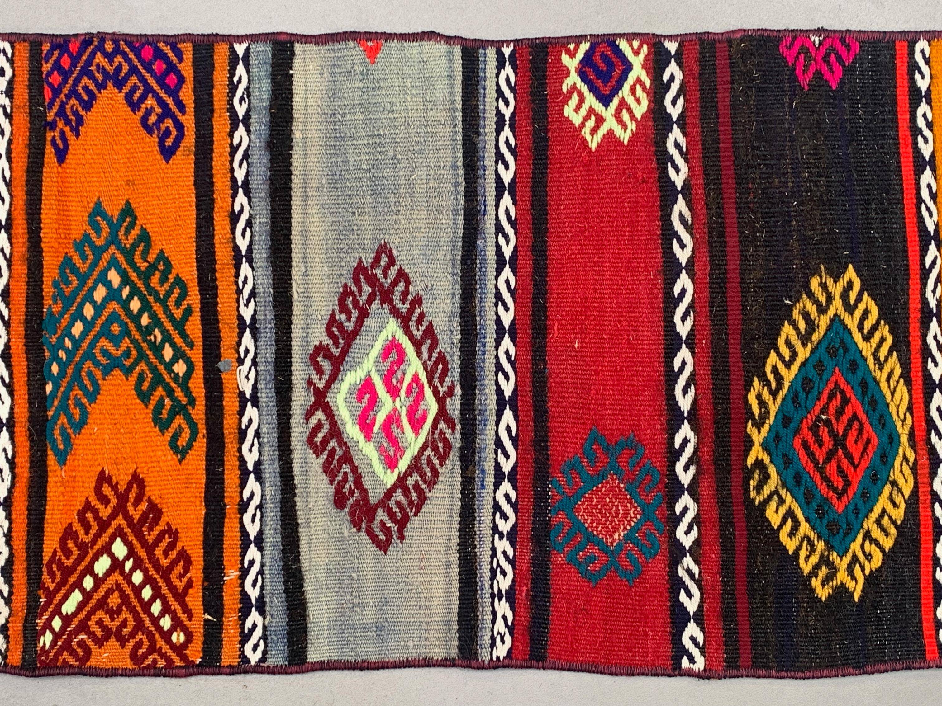 Old Turkish narrow Kilim Runner 250x44 cm shabby chic, vintage kelim