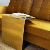 Table d'appoint en laiton brossé Veliento en forme de C