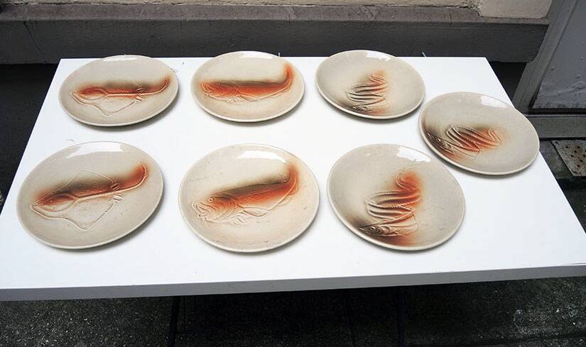 7 old saint amand fish plates