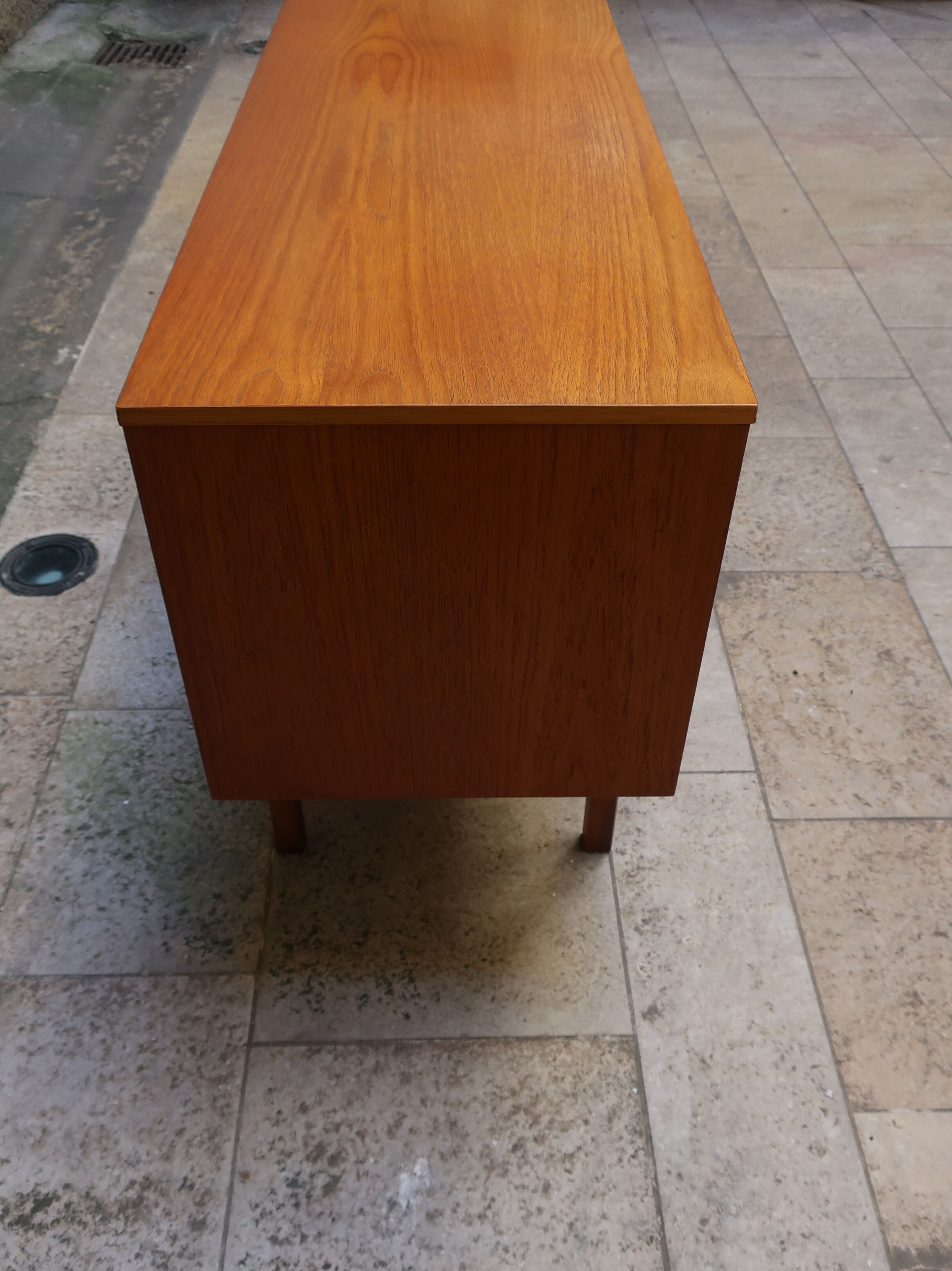 Wooden thread from the 1960s