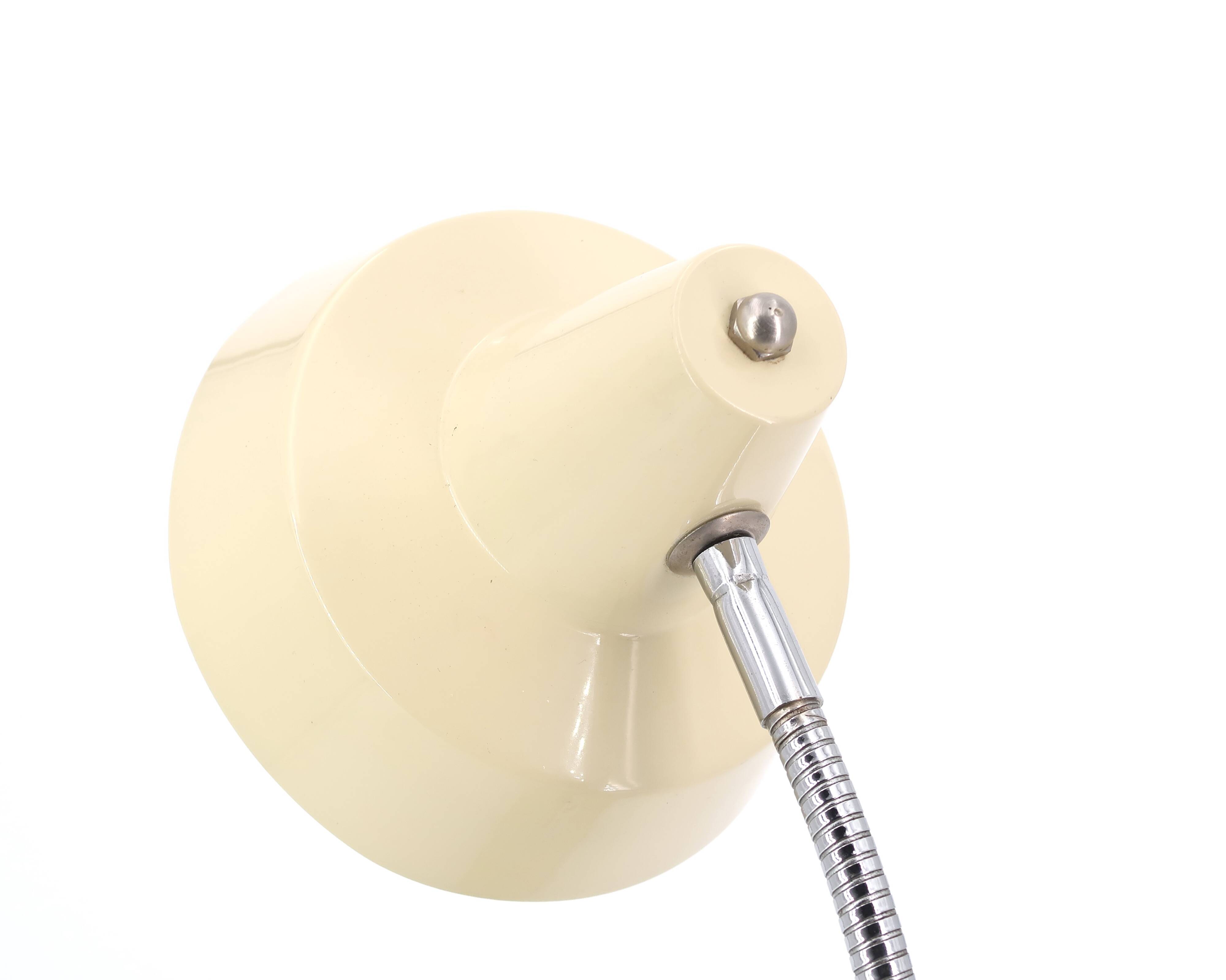 Beige articulated metal desk lamp, 1950s