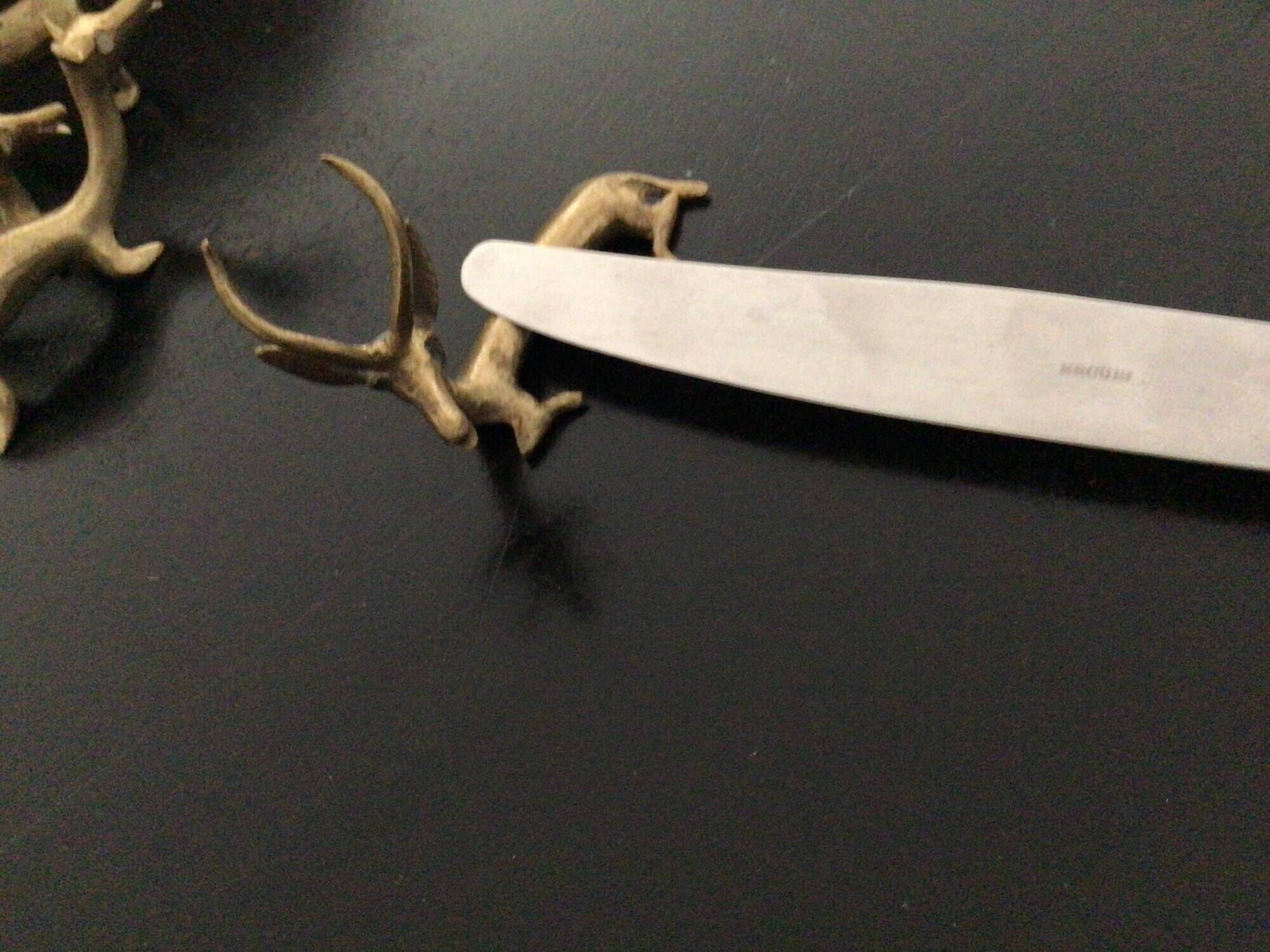 African knife holders