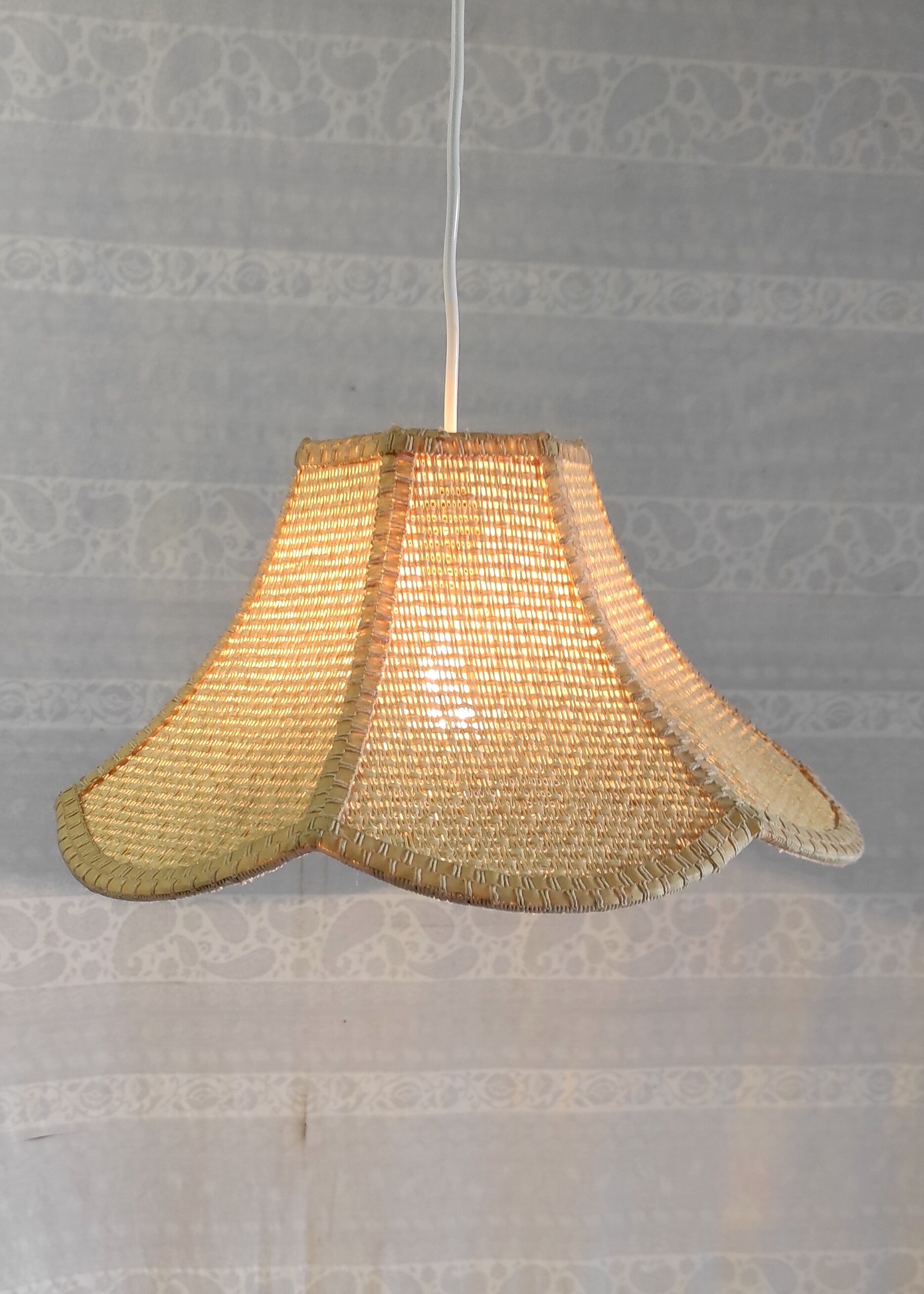 Rattan flower suspension "made in Korea" – 70s/80s
