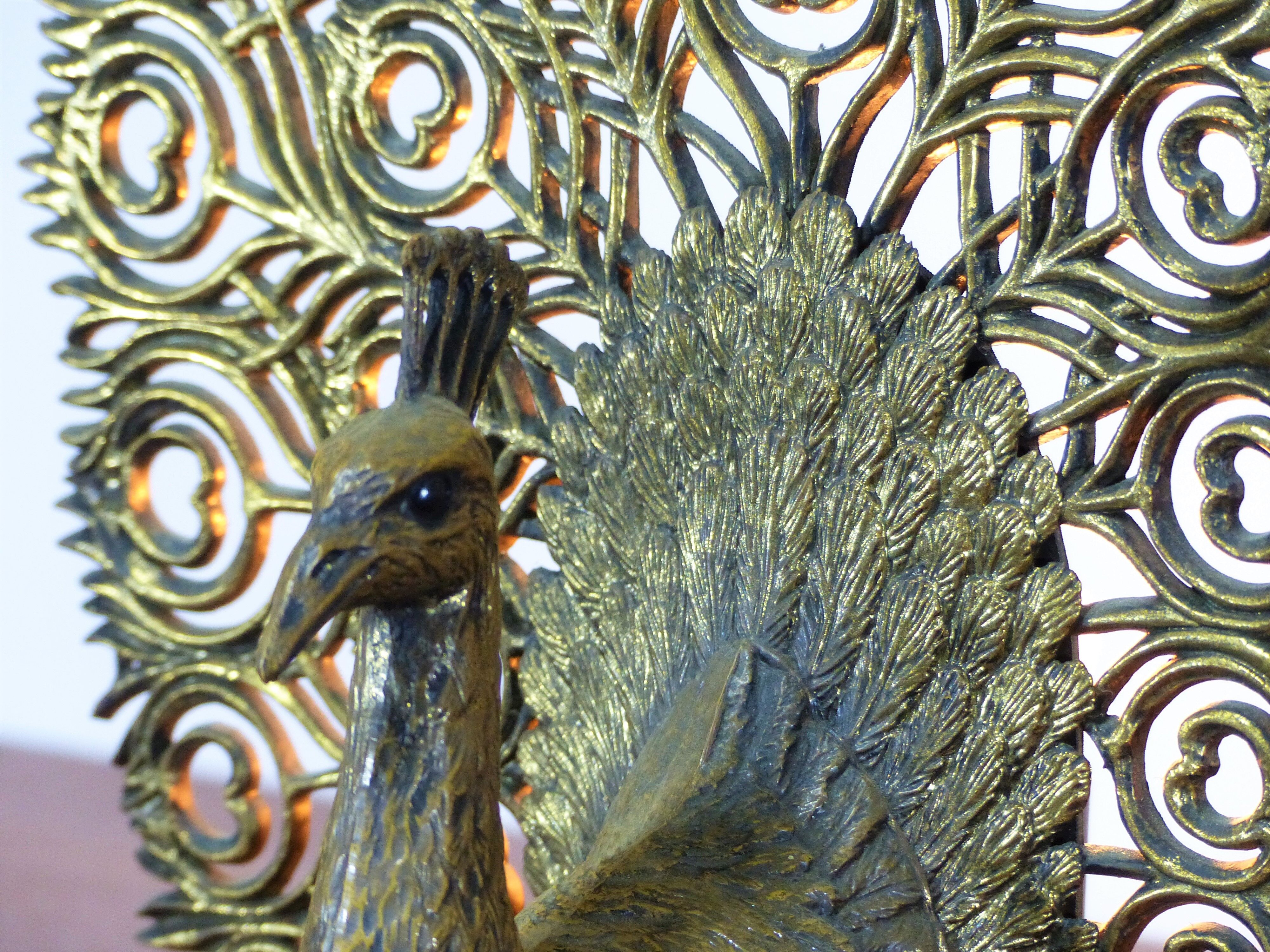 Vintage peacock screen lamp