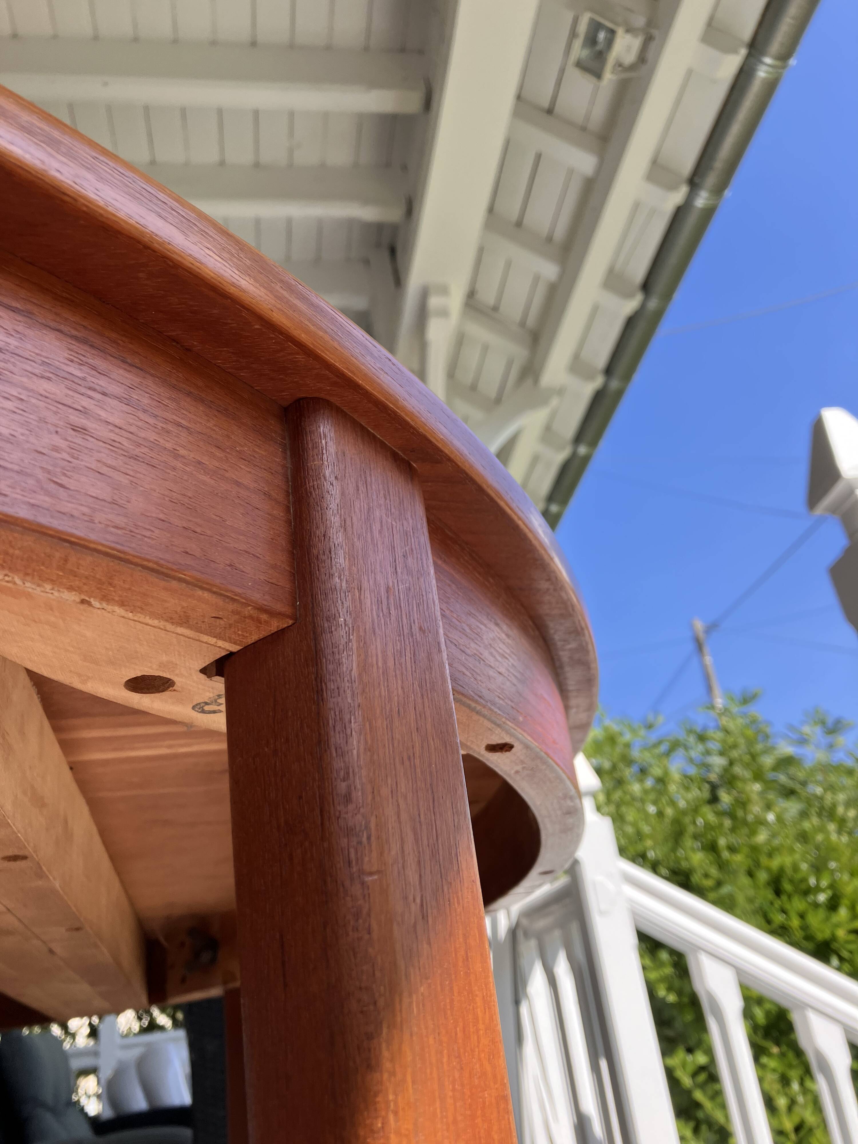 Extendable round teak table by Bertil Fridhagen for Bodafors