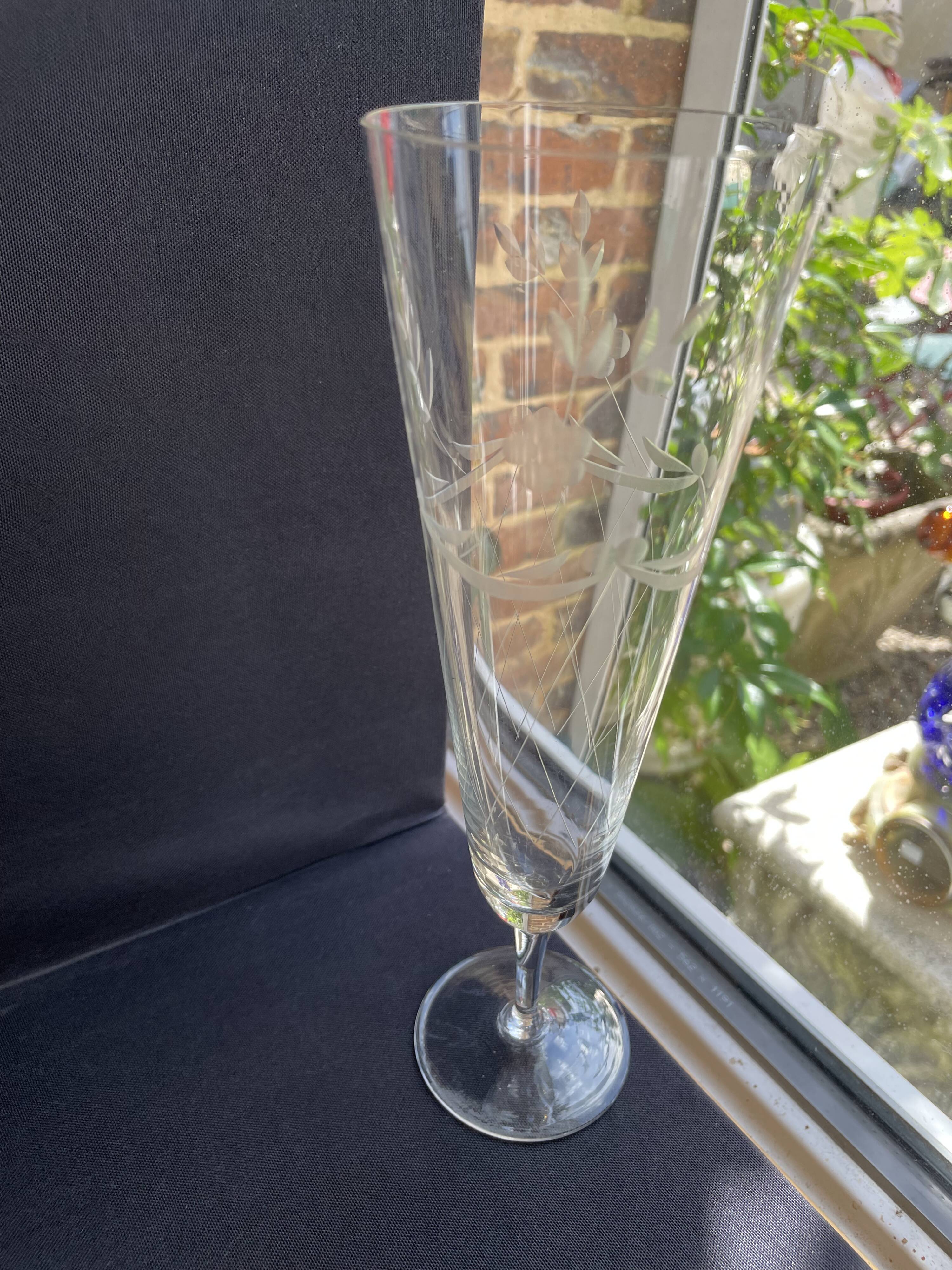3332 – 4 Large Champagne Flutes – Vintage Cut Crystal, unstamped, these 4 large flutes
