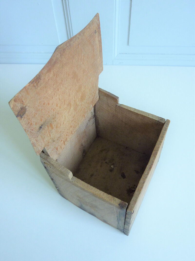 Wooden salt box