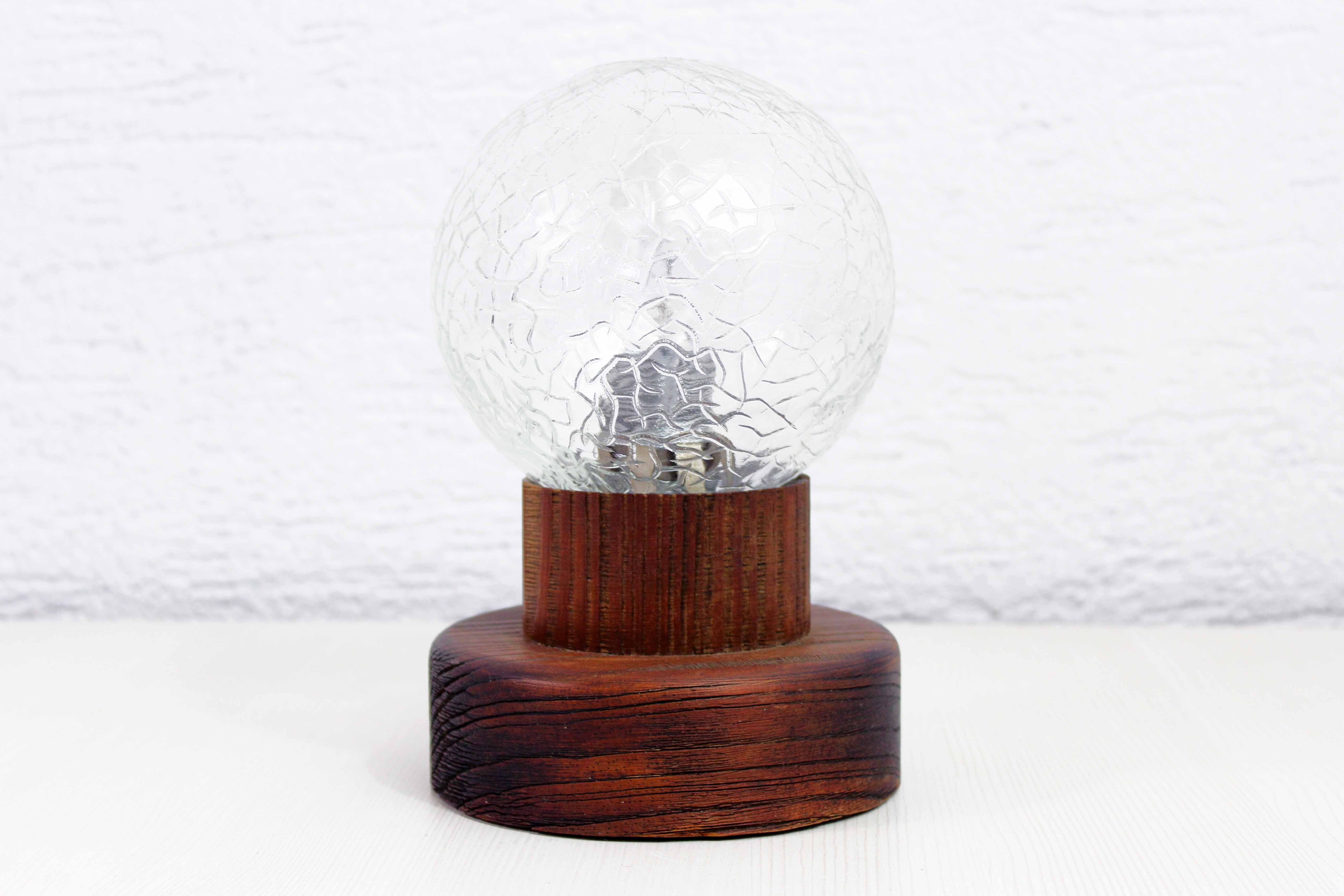 Table lamp in wood and glass