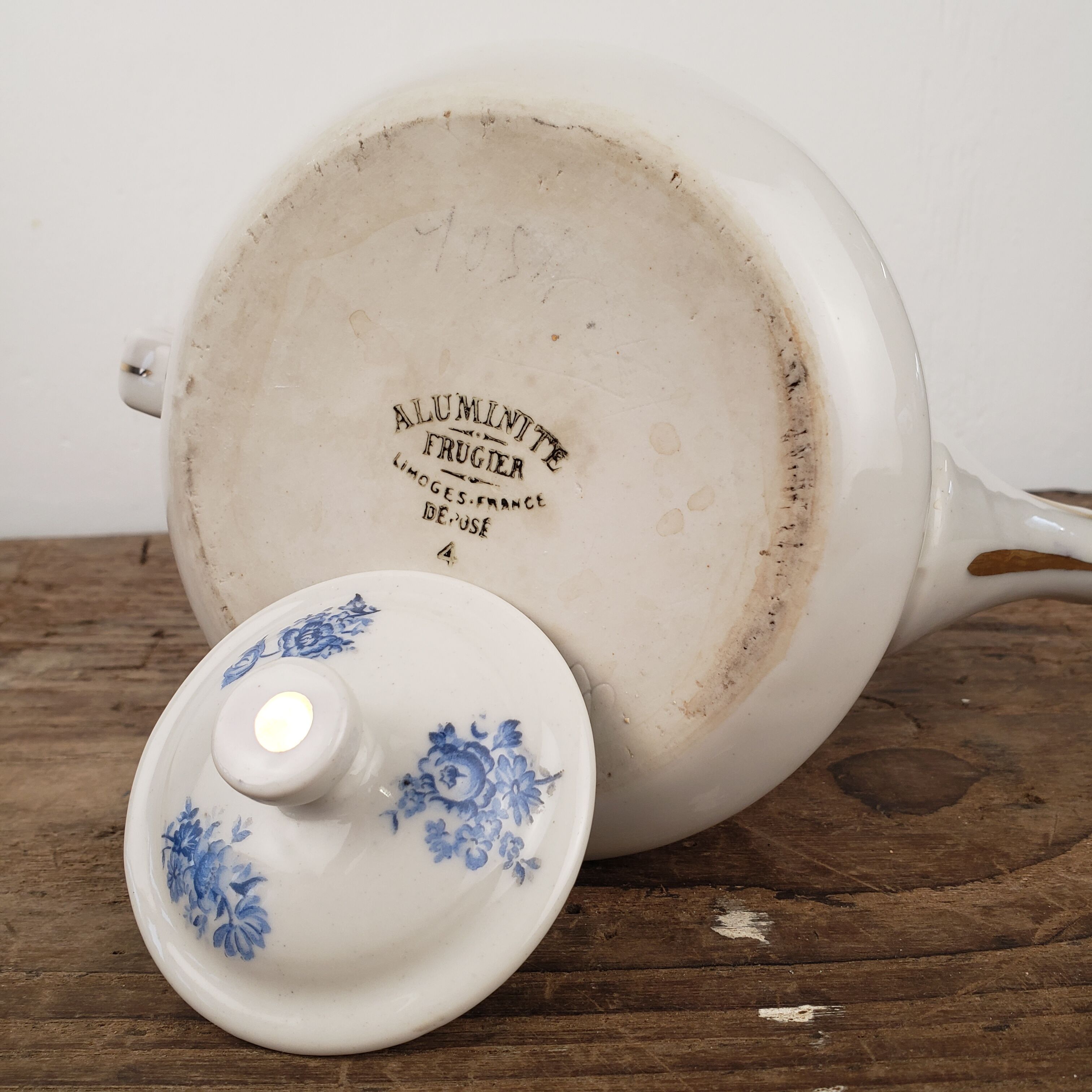 Teapot - Limoges porcelain, Frugier aluminite