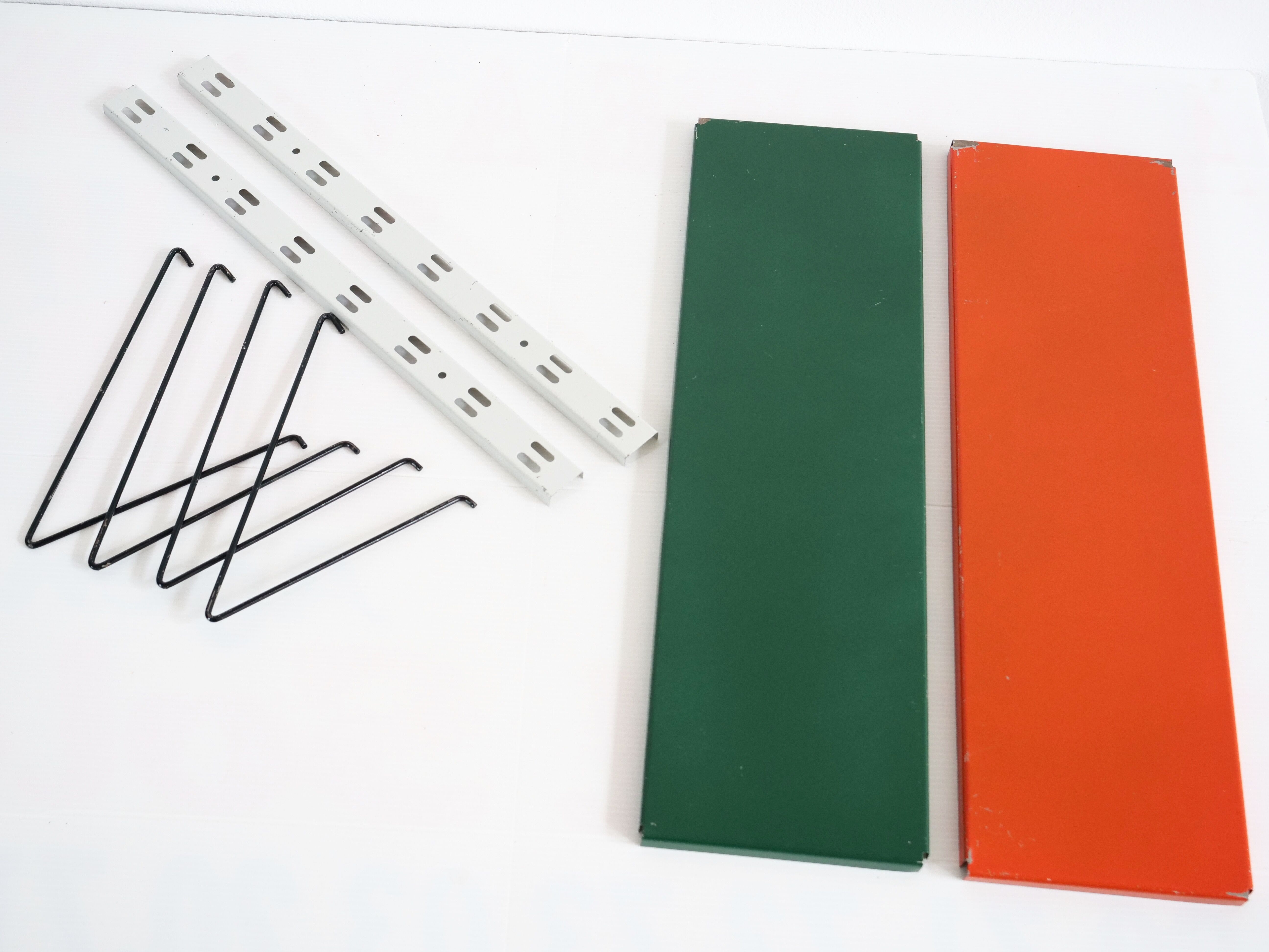 Pilastro shelf by Tjerk Reijenga
