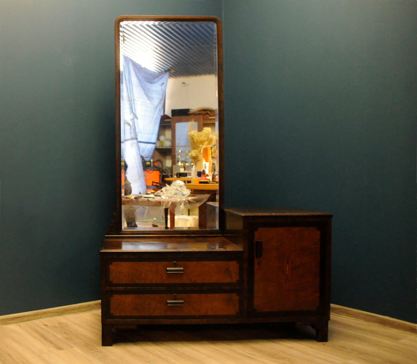 Dressing table with AB Nybrofabriken paint, from the 1950s