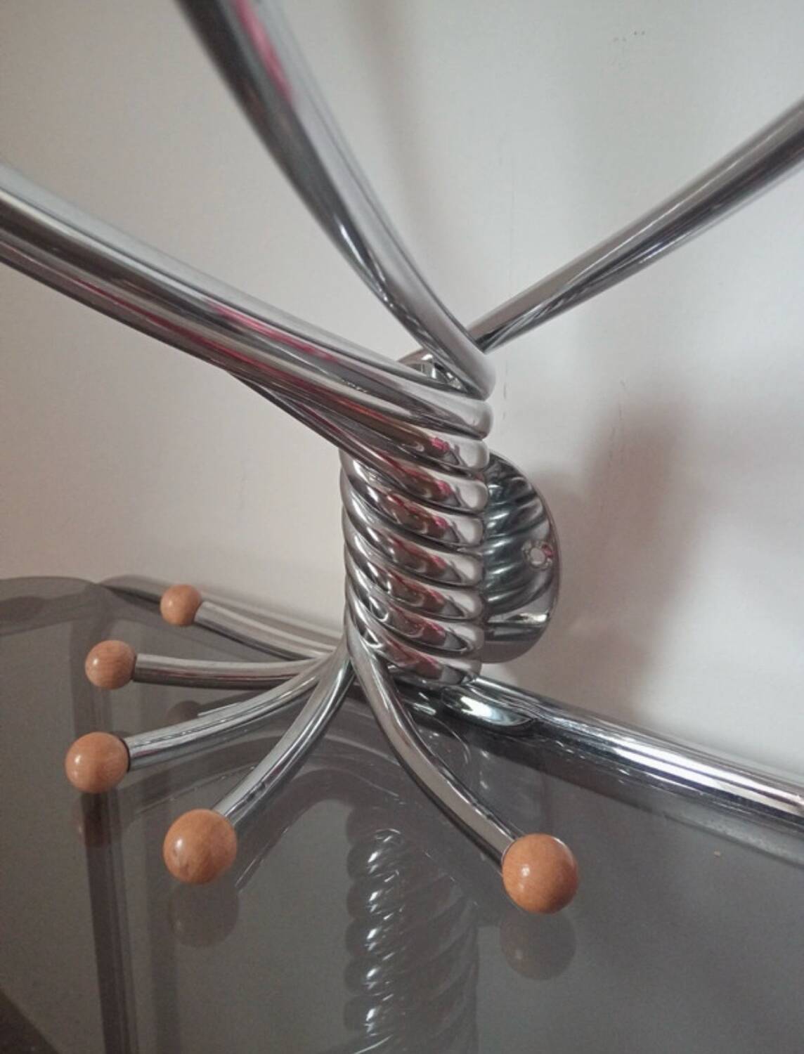 Modern Italian wall coat rack with lock, in chrome steel and b
