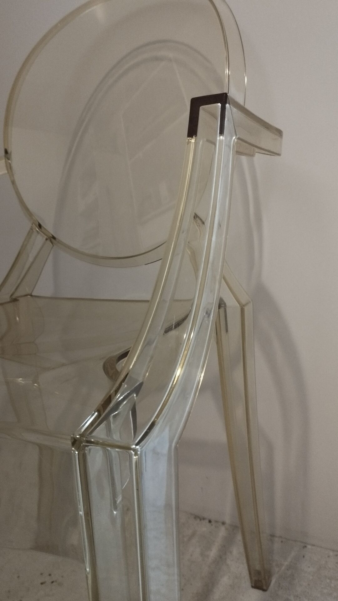 Fauteuil Louis Ghost de Philippe Starck Kartell