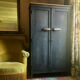 Armoire vintage