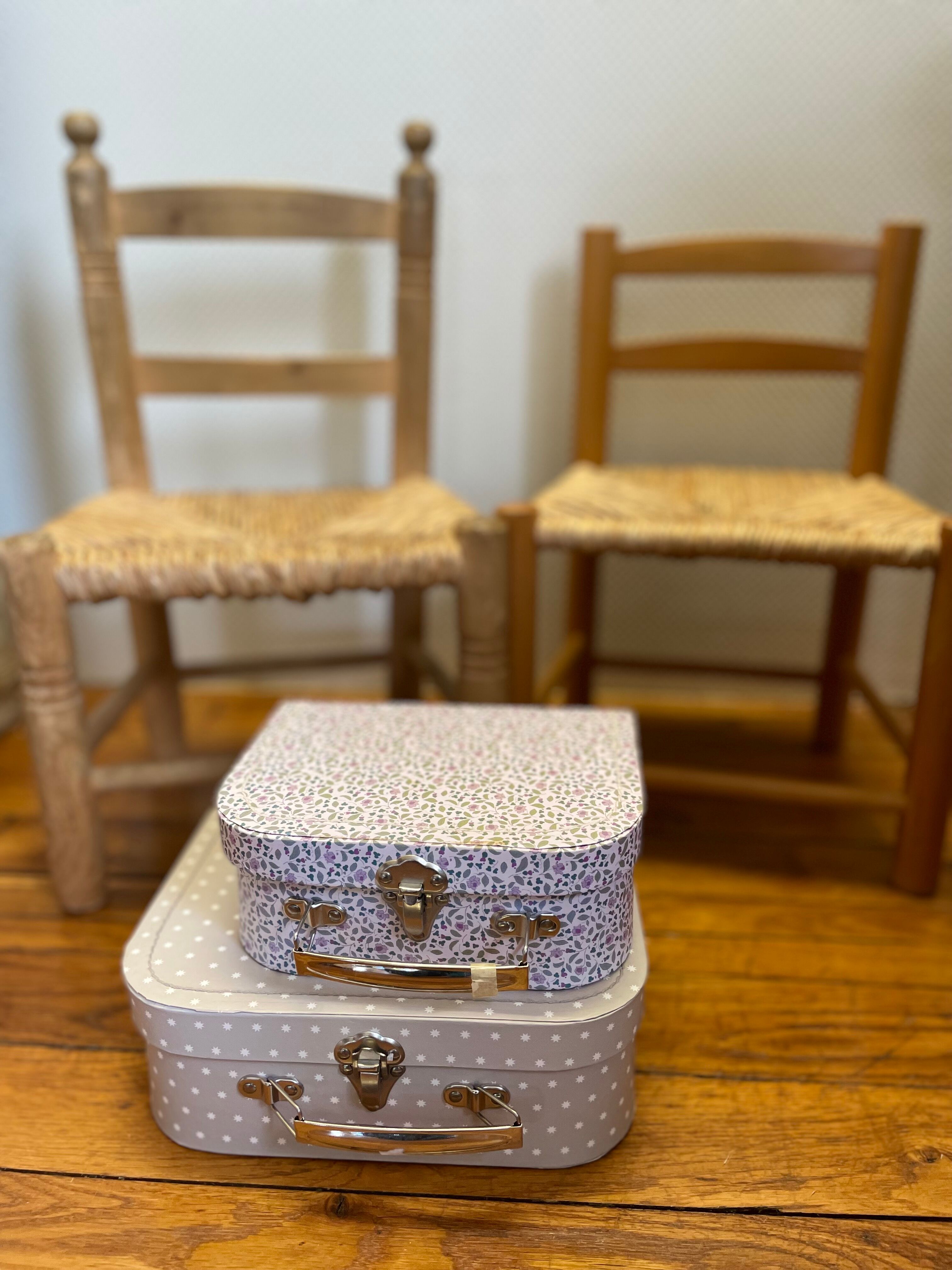 Vintage children's chair in wood and straw