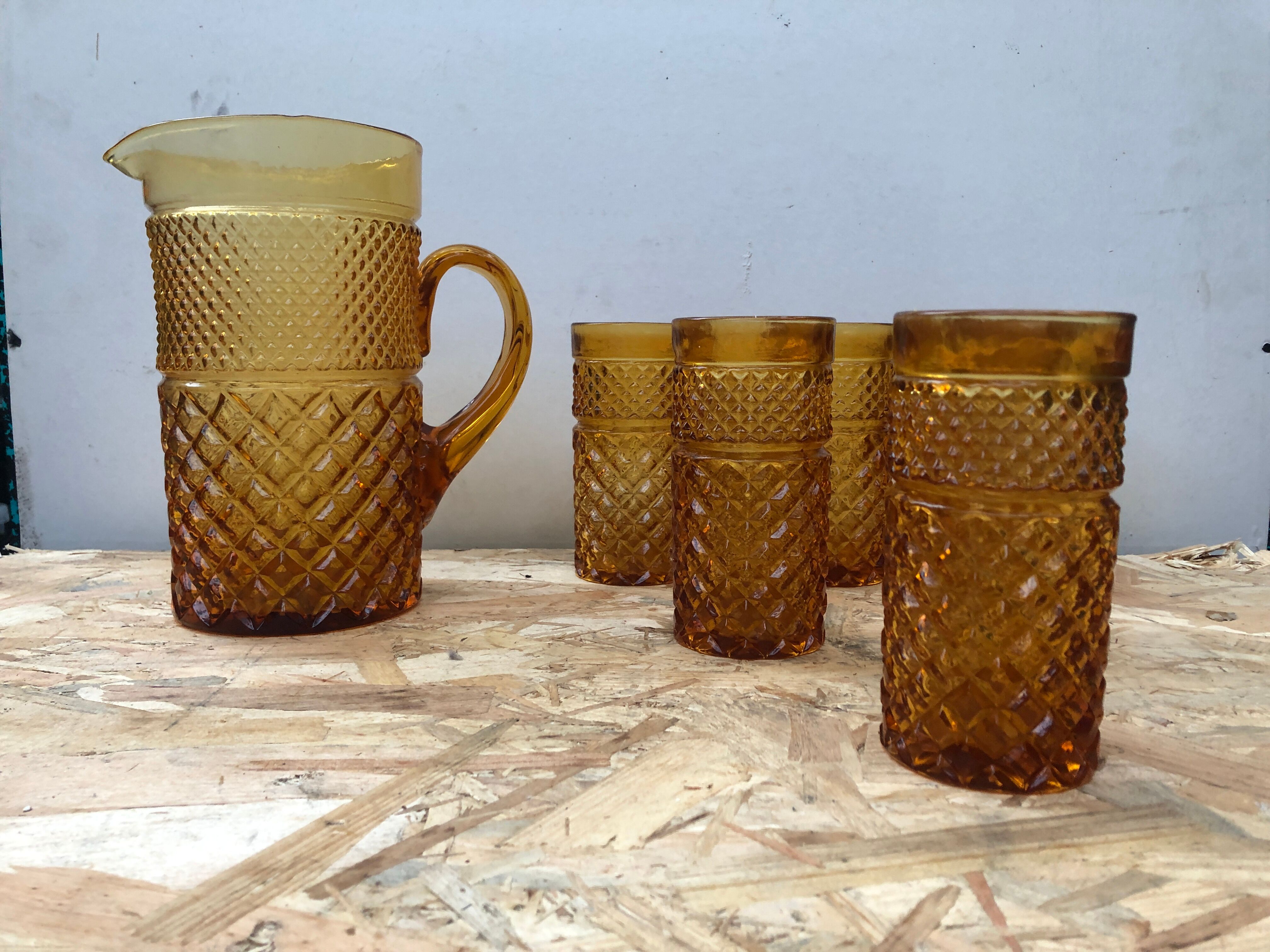 Old Juice Carafe Service + 6 Vintage Geometric Orange Molded Glass Glasses