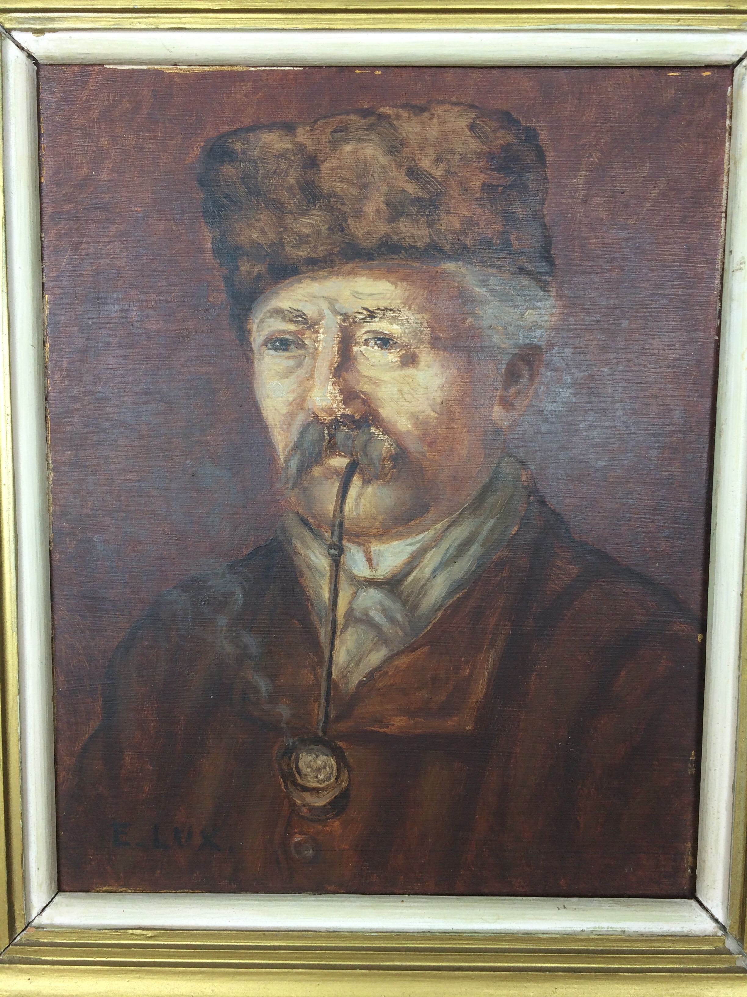 Portrait old man with pipe