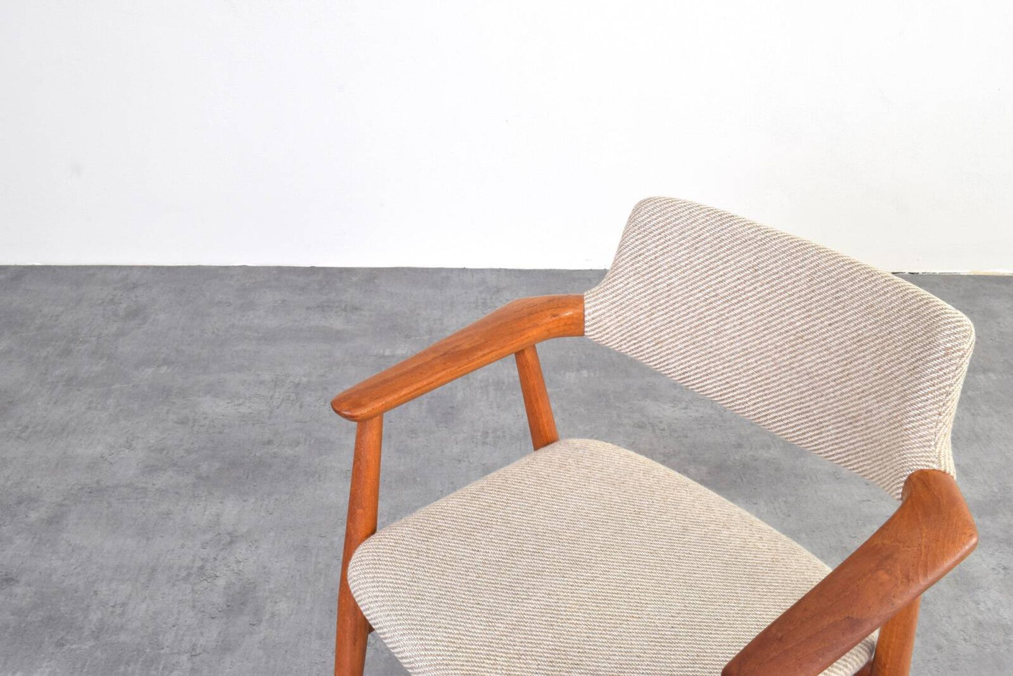 Mid-Century Danish Teak Chair by Svend Åge Eriksen for Glostrup, 1960s.