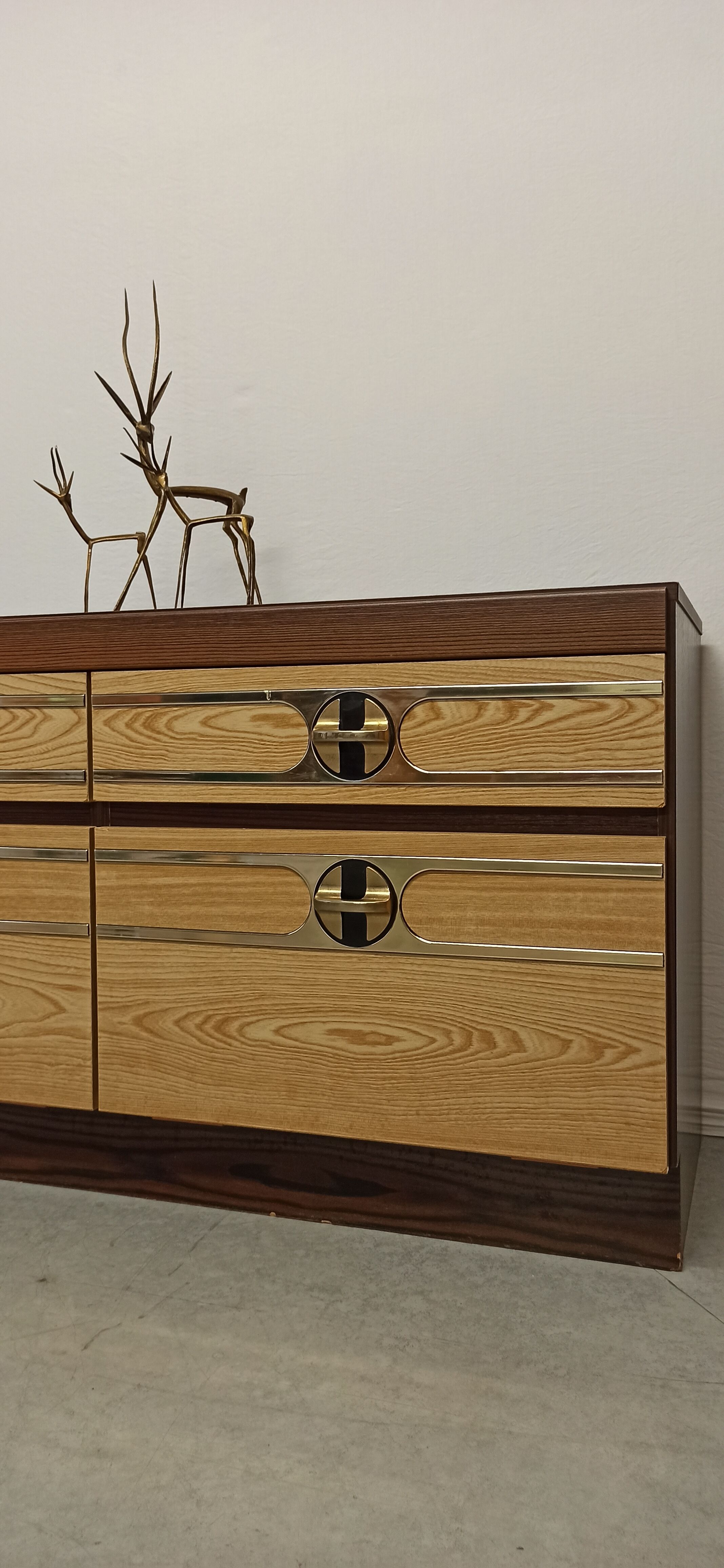 Low sideboard furniture in vintage Formica 70