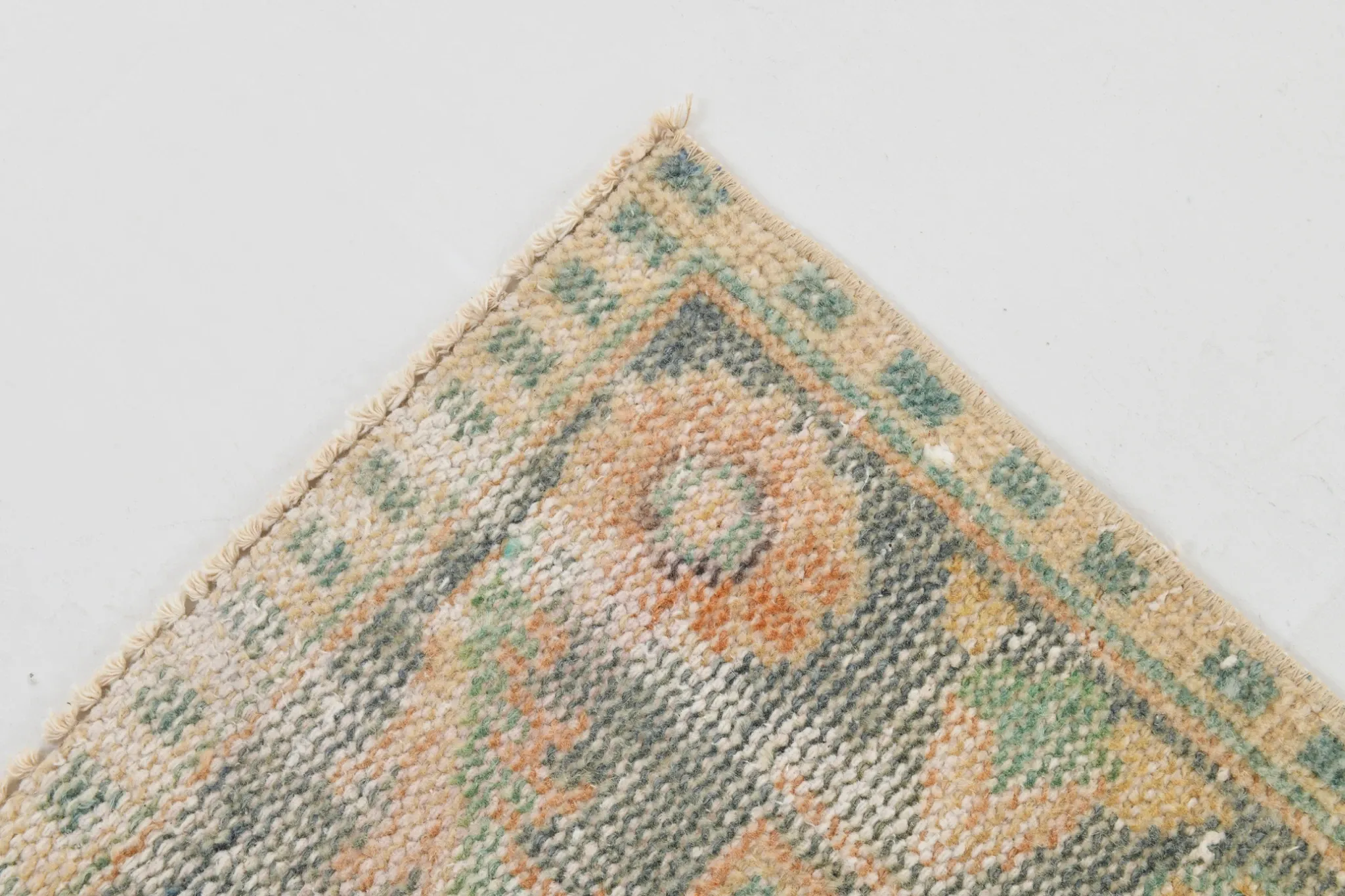 Vintage Peach & Green Turkish Rug, Handmade Neutral Rustic Carpet, 168x274