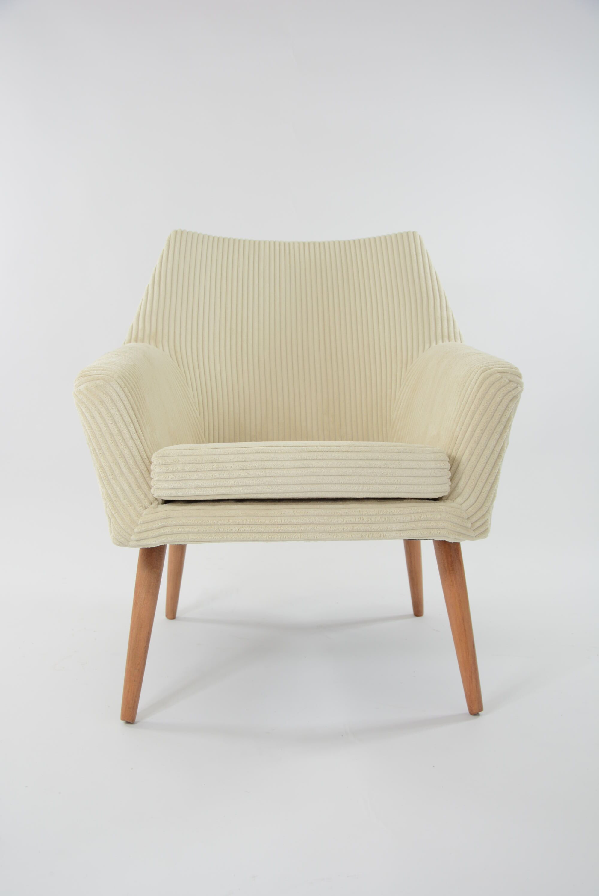 Ivory square shell pitally wood