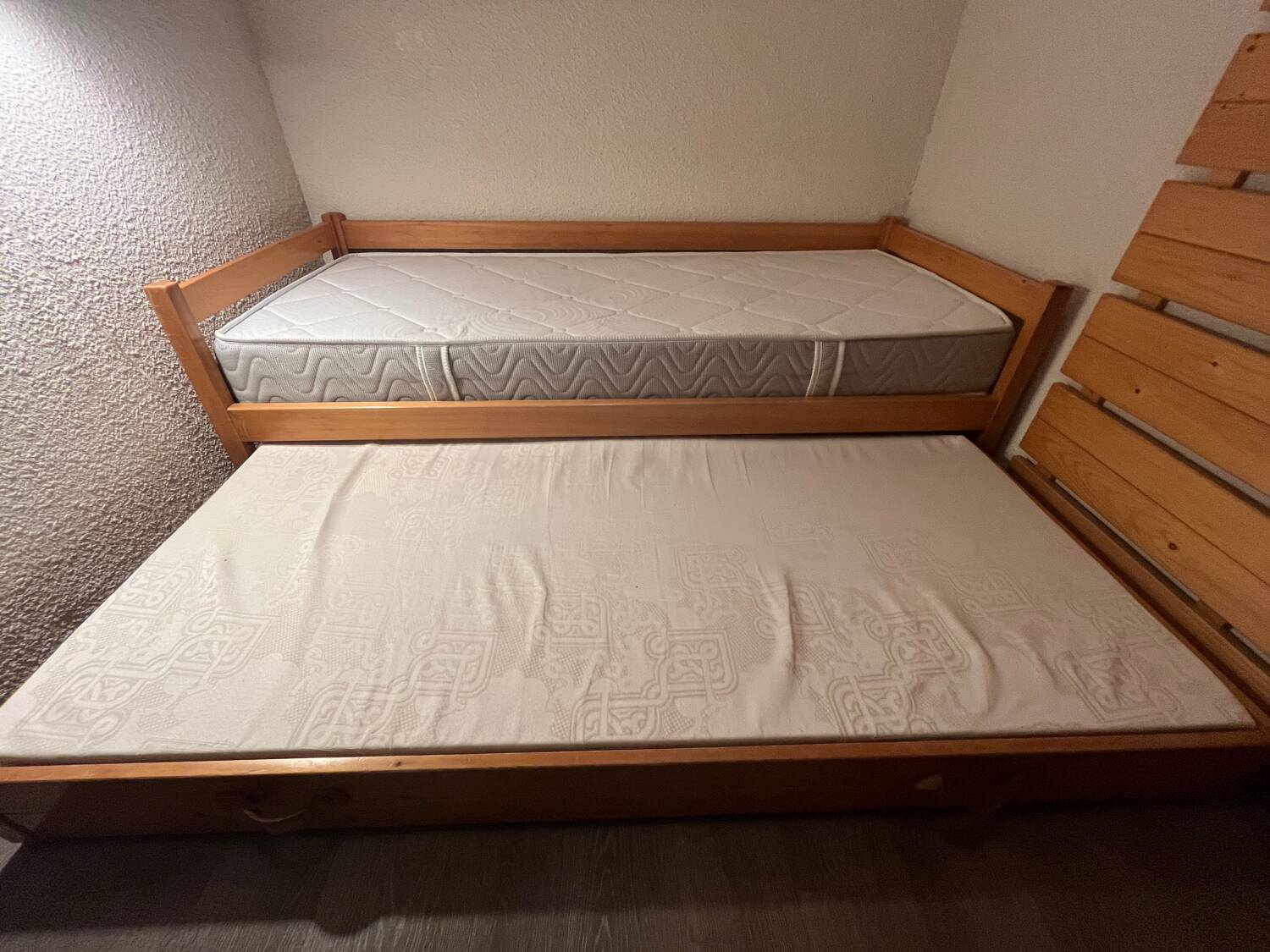 Vintage solid pine trundle bed