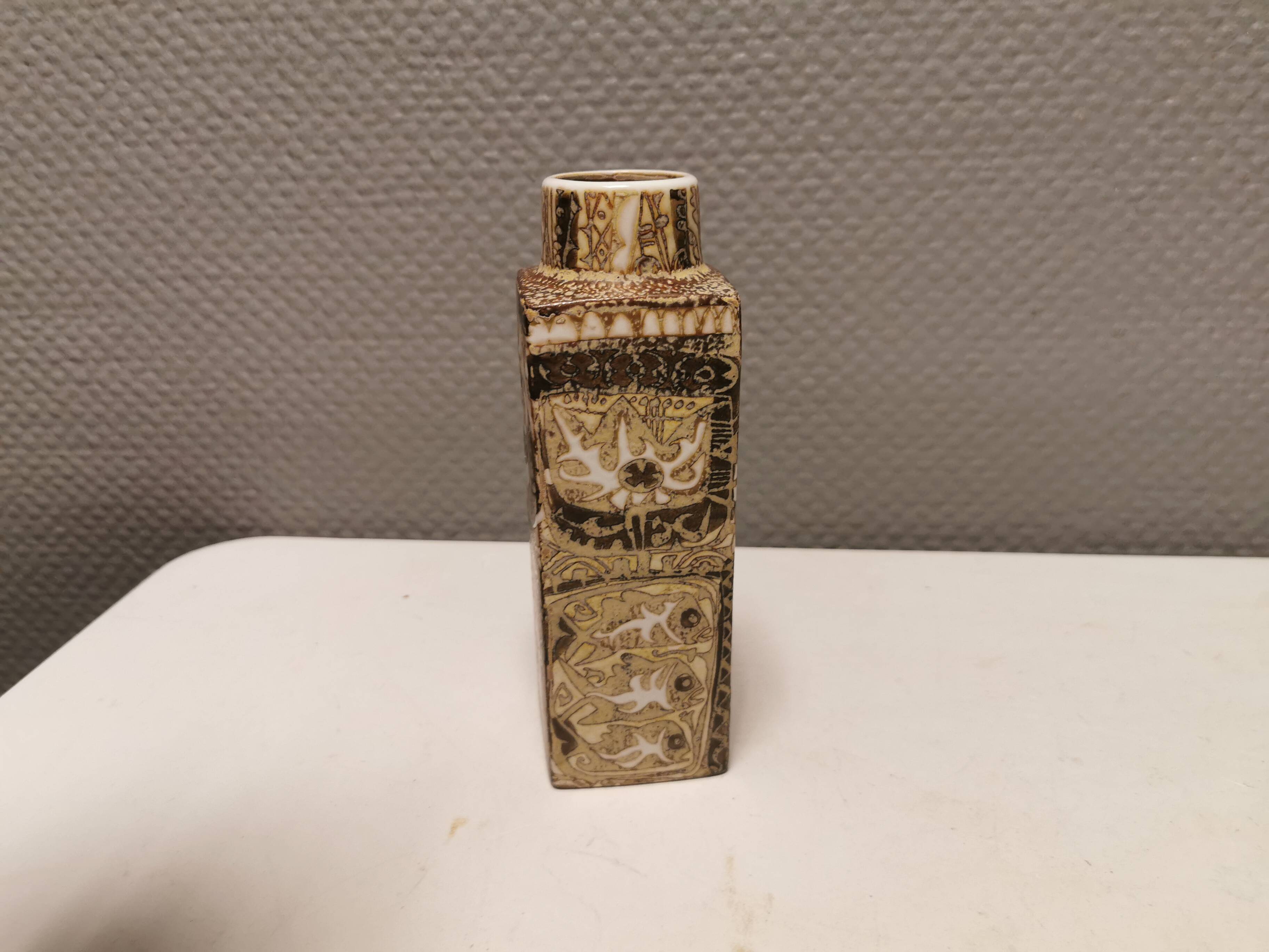 Nils Thorsson Baca vase for Royal Copenhagen Denmark, abstract design, 1960s