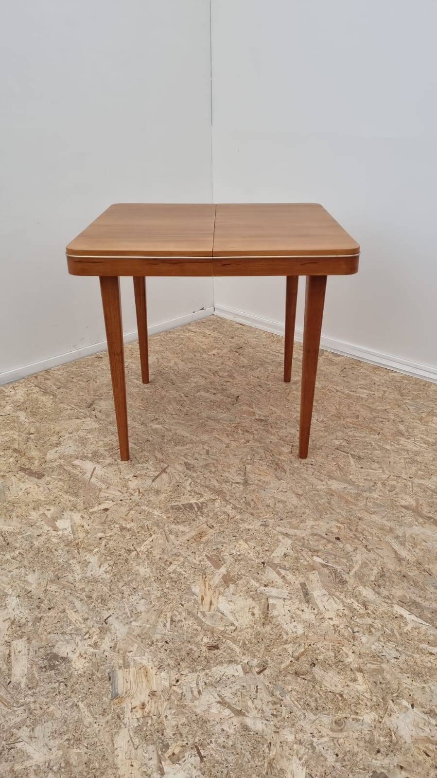 Fully renovated midcentury dining table by Jitona 1960´s, Czechoslovakia