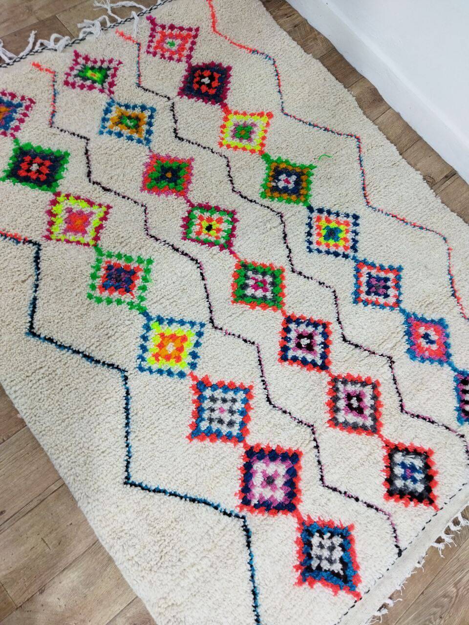 Handcrafted Moroccan Berber Rug 197 X 153 CM