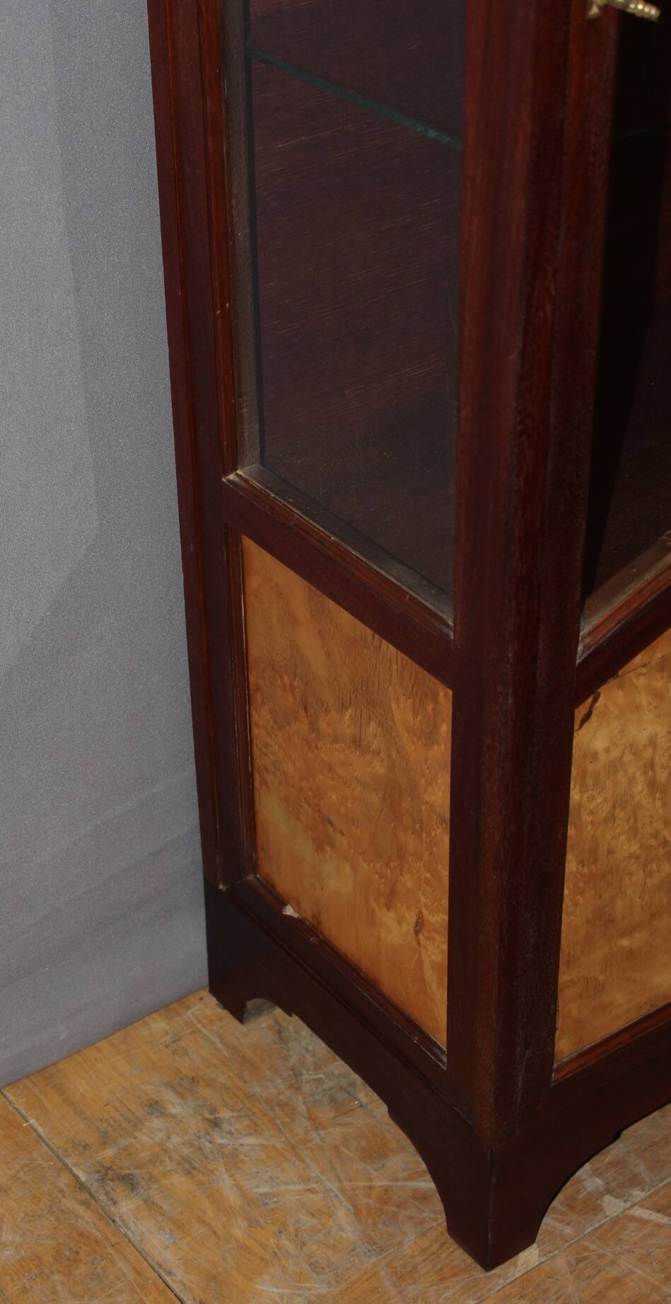 Vitrine Art Déco en Marqueterie vers 1925