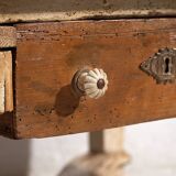 Ancienne table basse blanche (vers 1920)