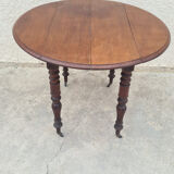 Round table with shutters with extension