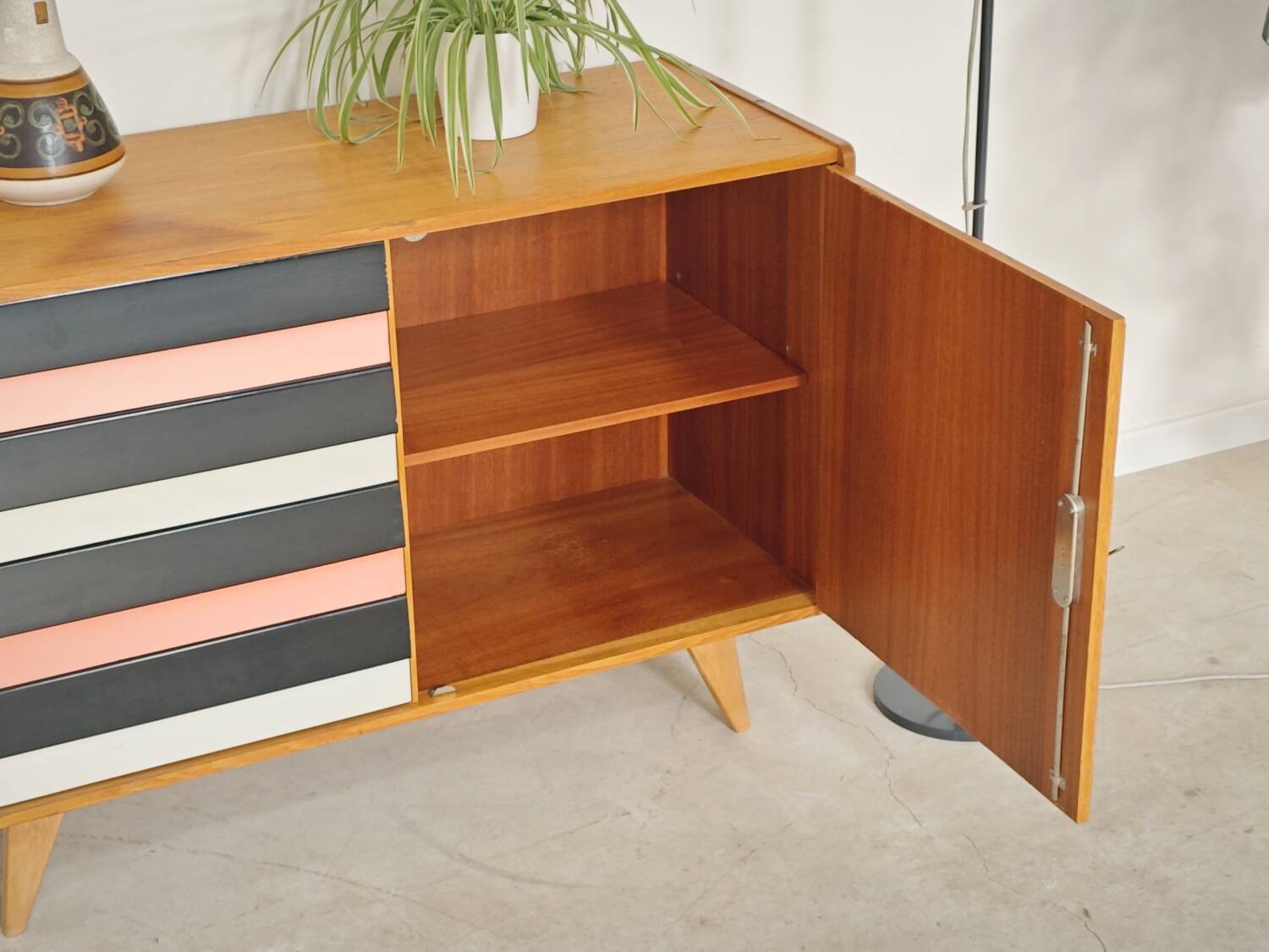 U 458 pink and grey sideboard by Jiri Jiroutek for Interier Praha 1960
