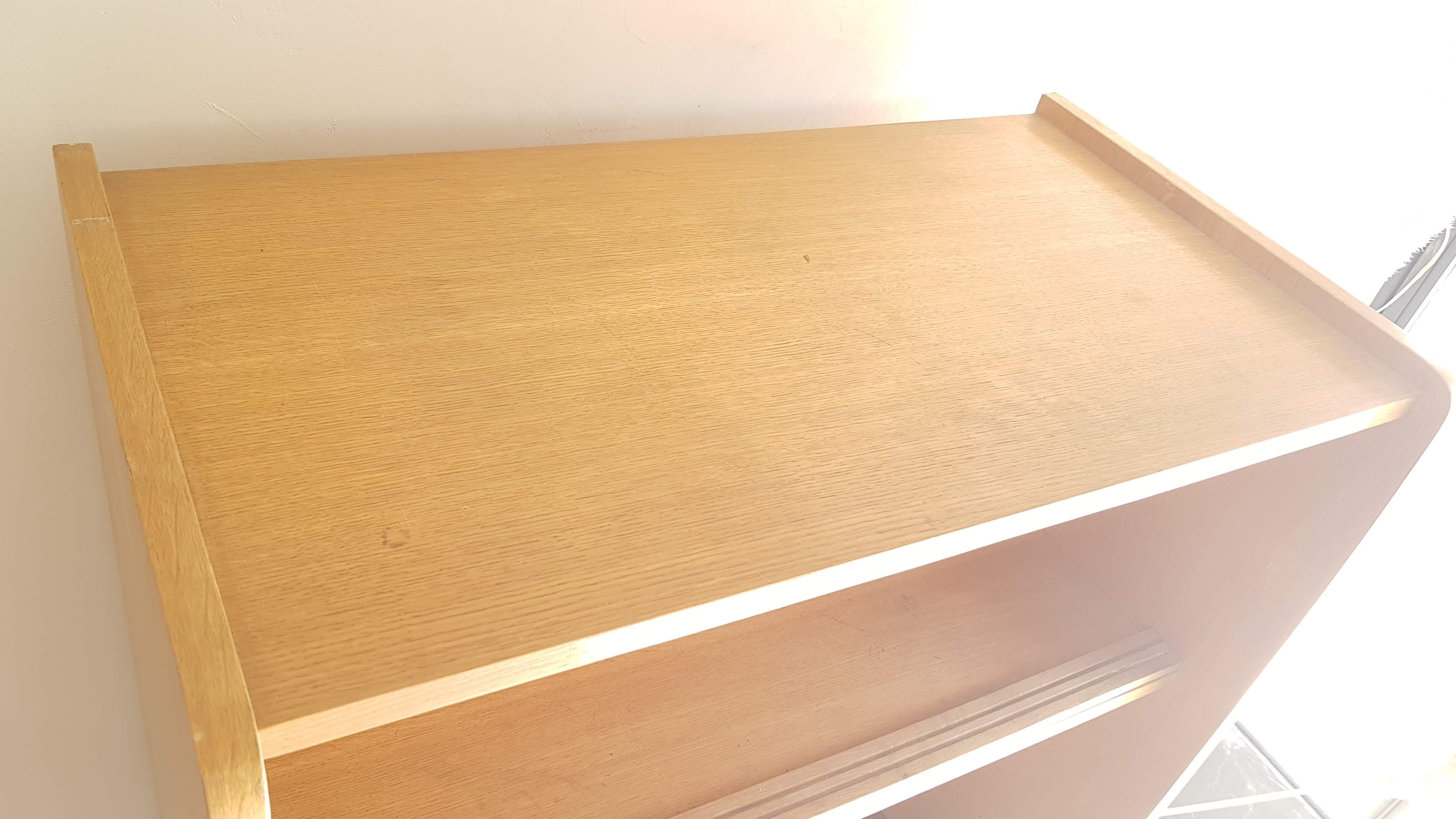 Bookcase feet compass 60