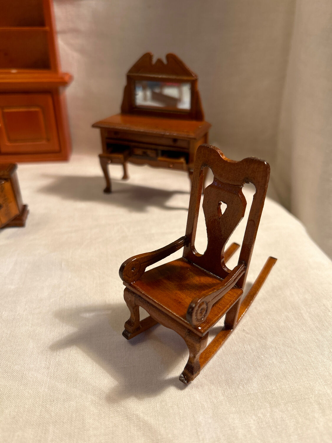 Dollhouse Miniature Furniture