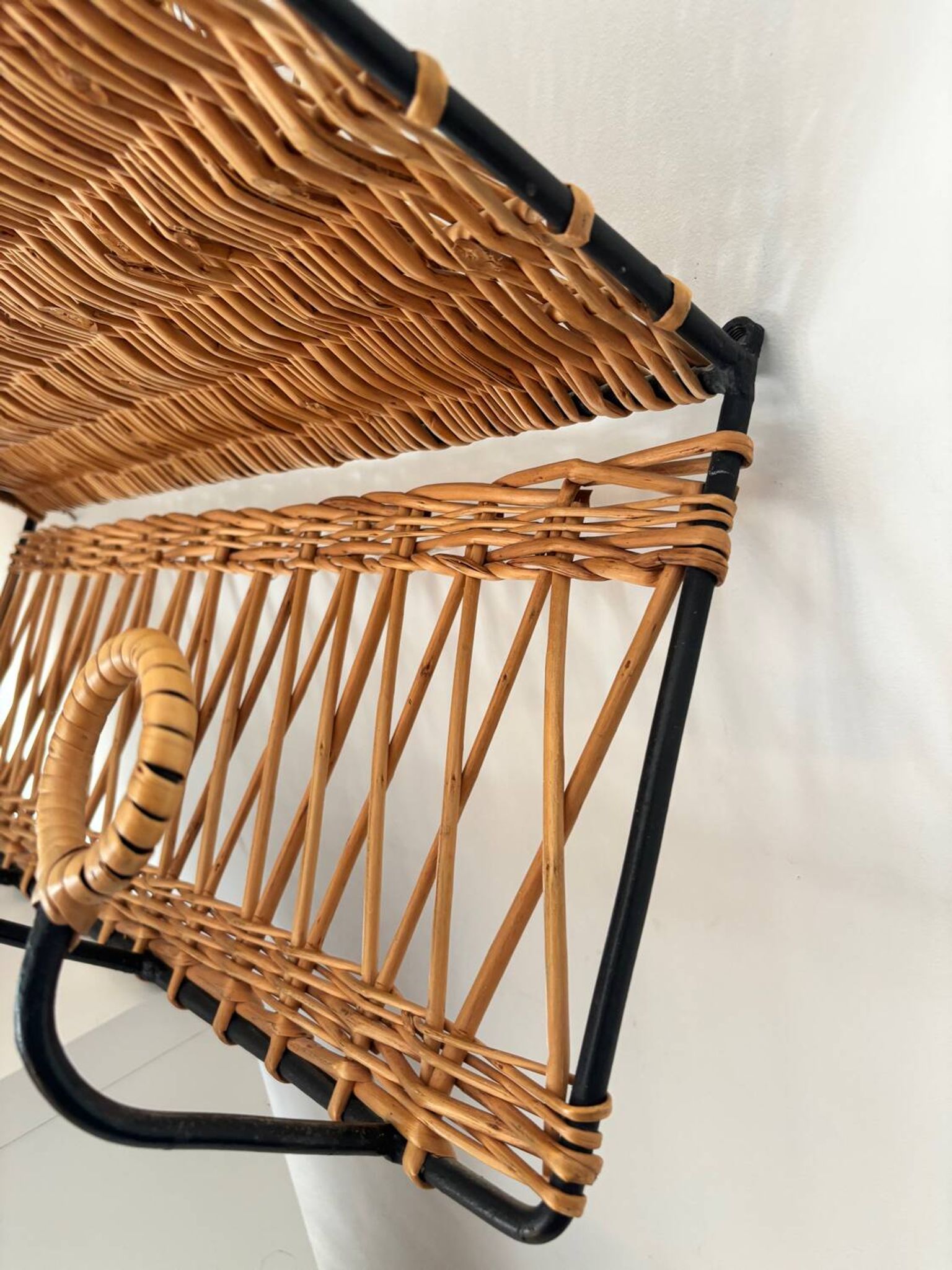 Porte manteau en fer et rotin Jacques Adnet 60s