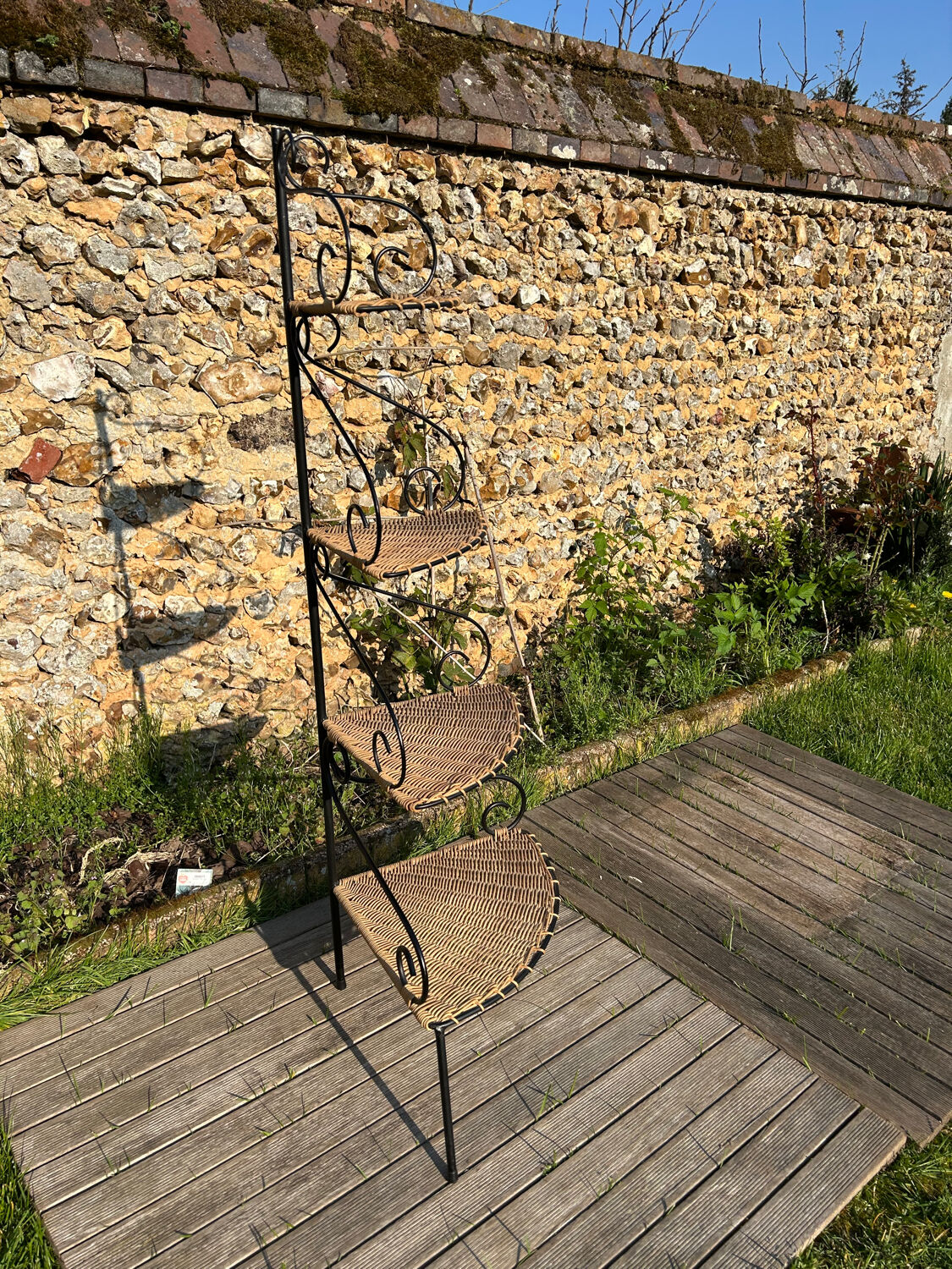 Vintage 1960-70 rattan and iron corner shelf