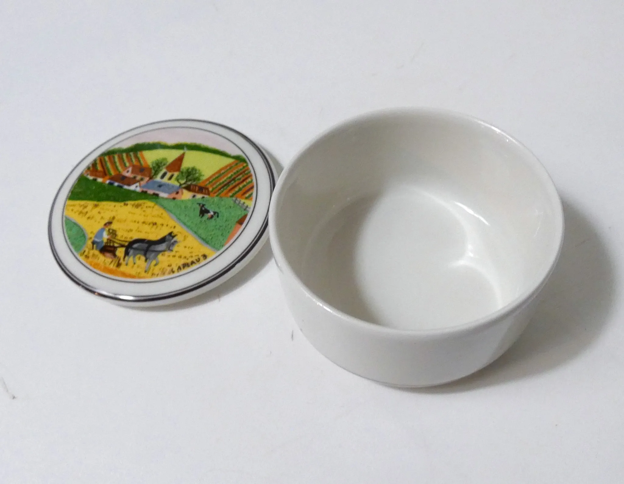 Villeroy & boch sweet box with a four seasons design signed laplau.