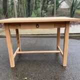 Renovated farmhouse table in solid pine, 110cm.