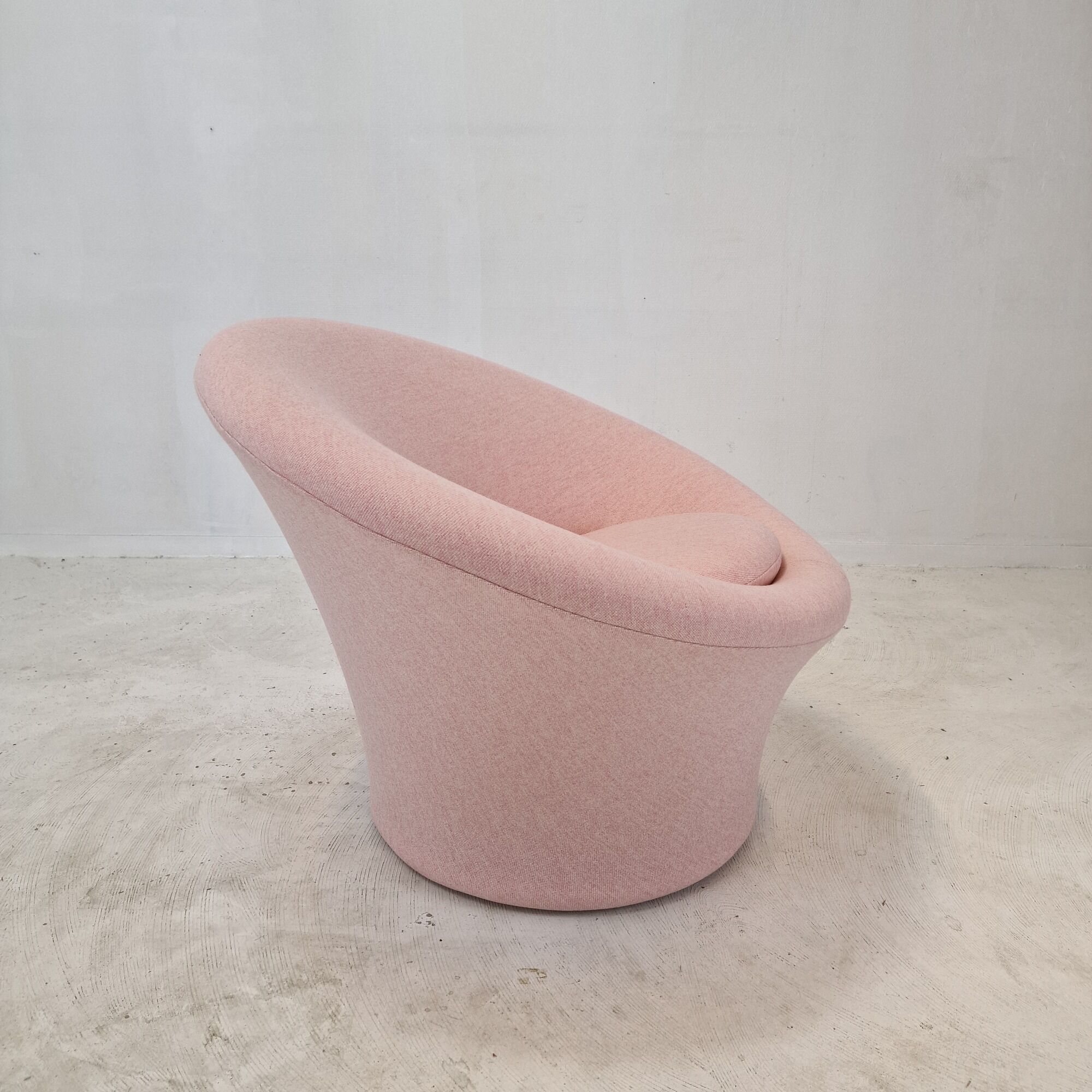 Mushroom Armchair by Pierre Paulin for Artifort, 1980's
