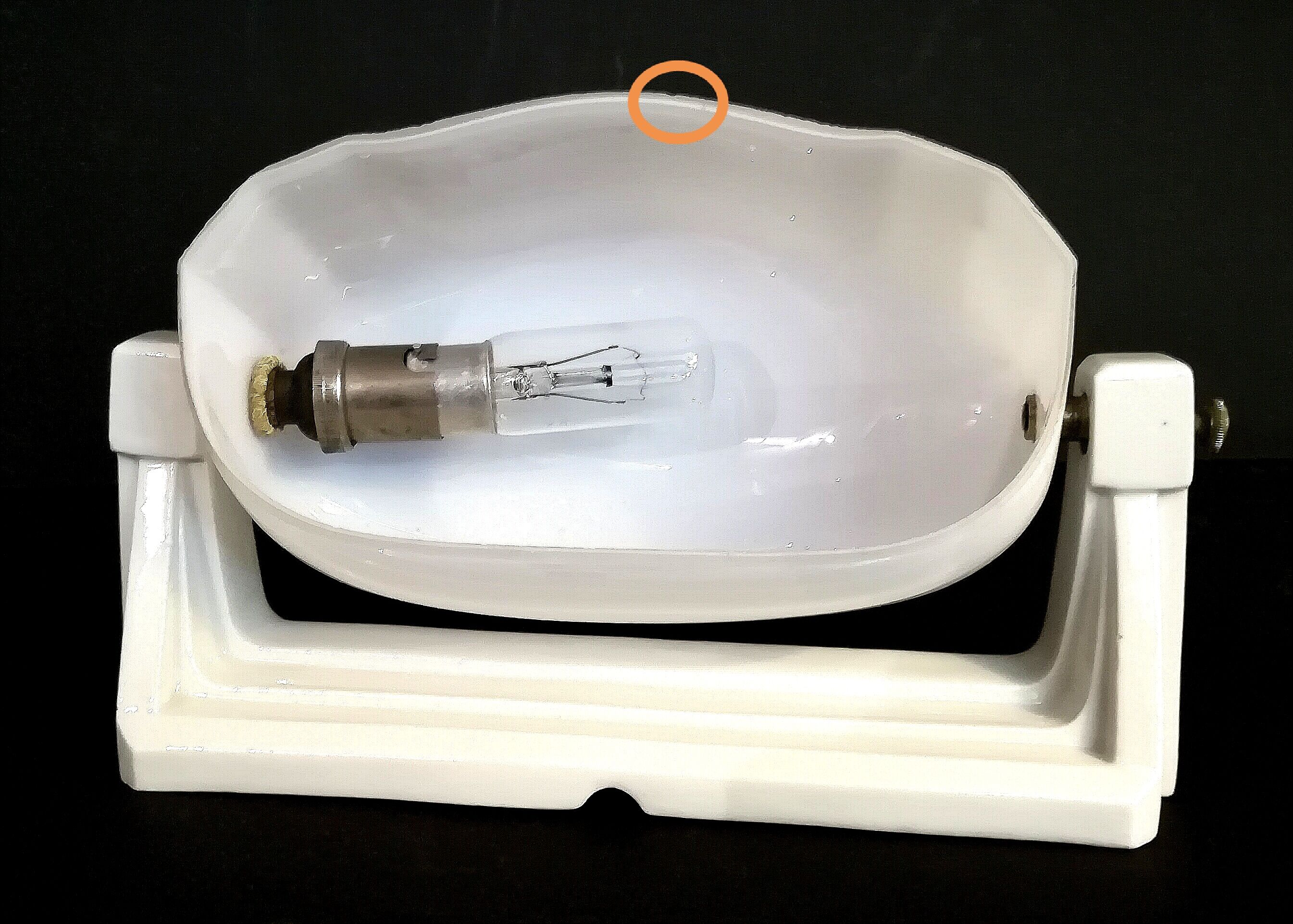 Wall light porcelain and opaline art déco