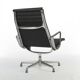 Chaise longue noire en aluminium Herman Miller Original Eames EA316 « Ribbed »