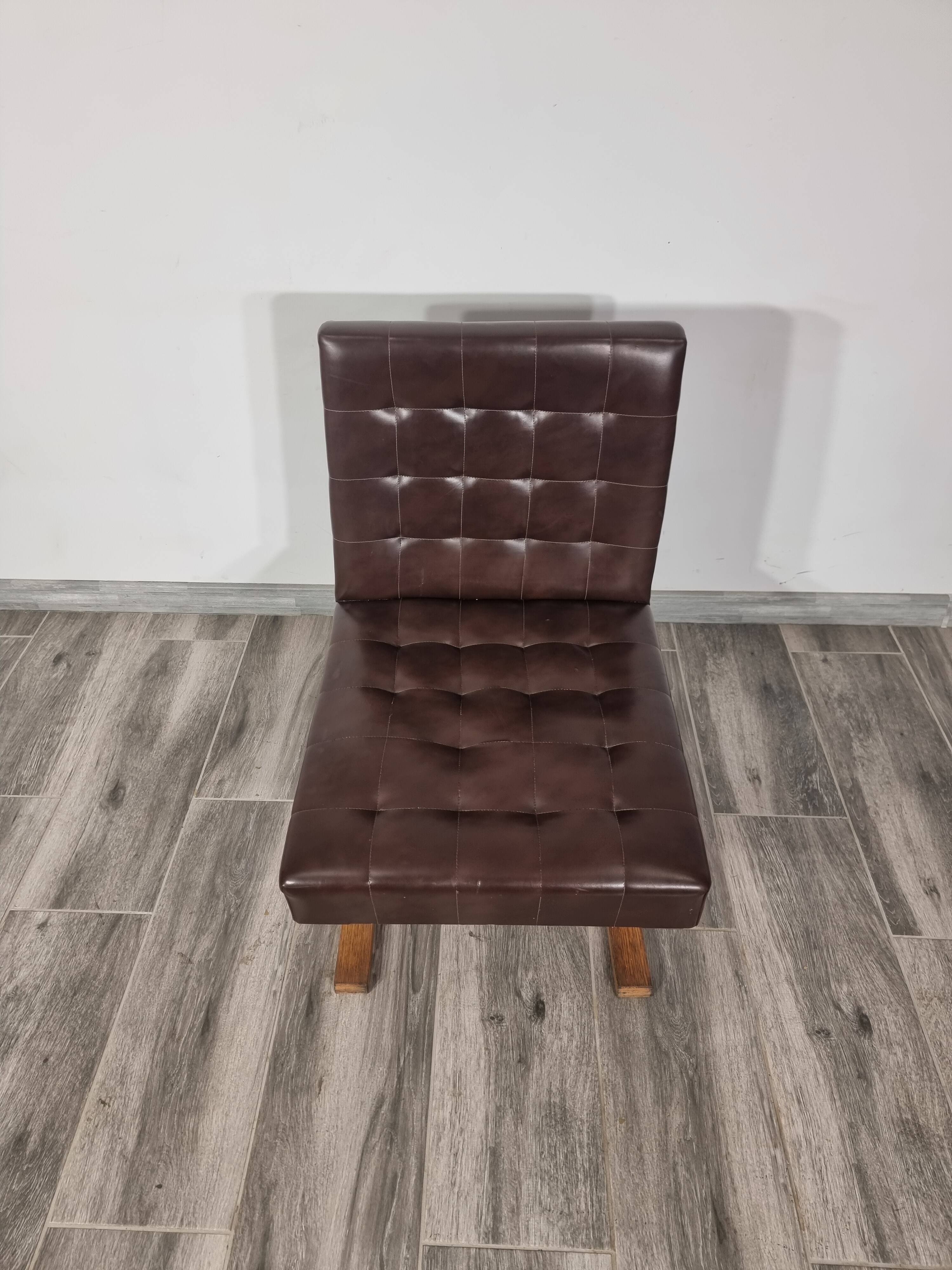 Fauteuil en cuir simple par Ludvik Volak